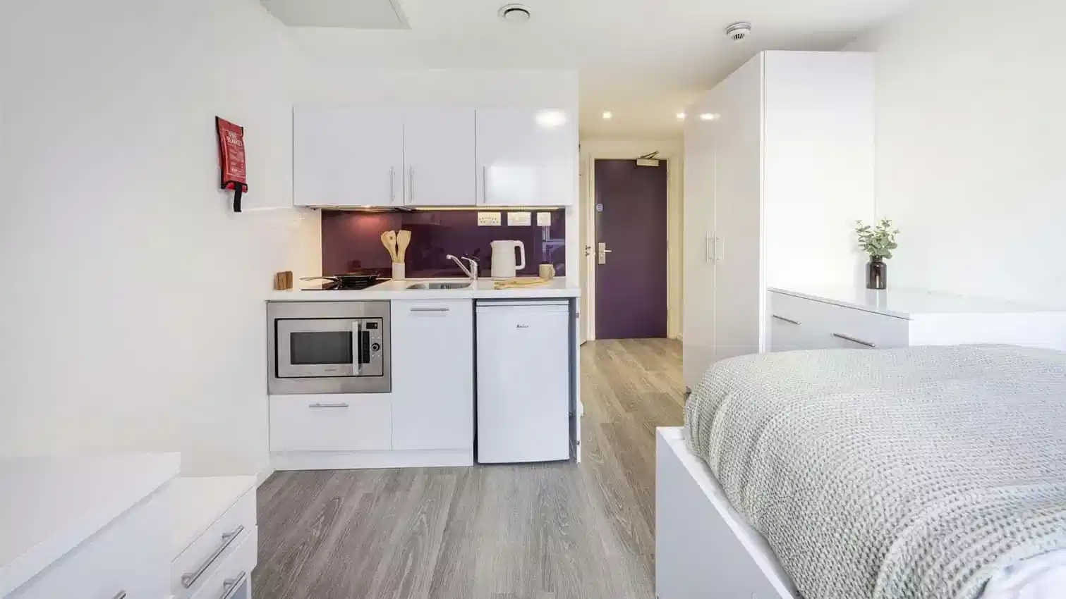 Standard Studio - Bedroom