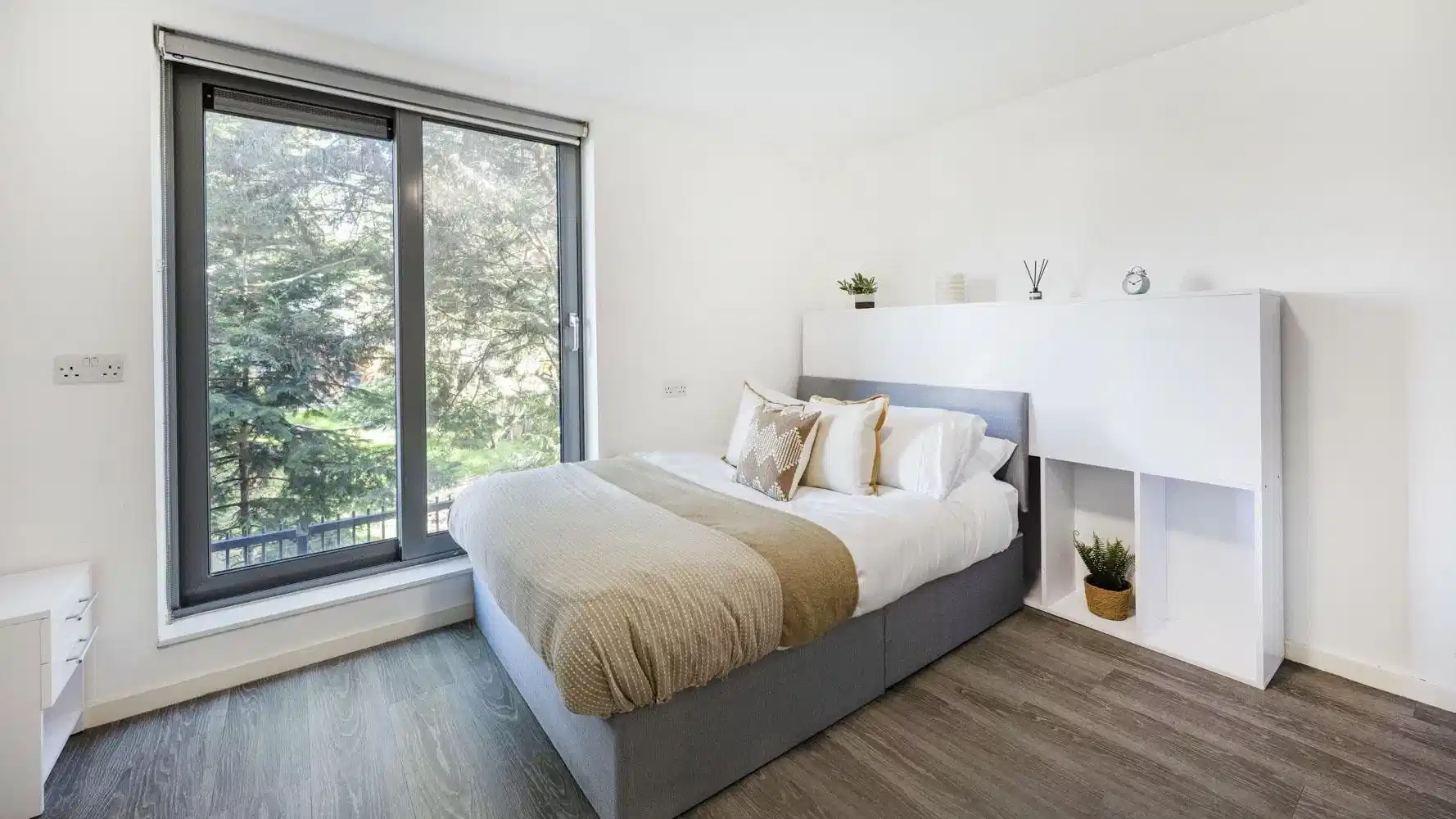 Premium Studio - Bedroom