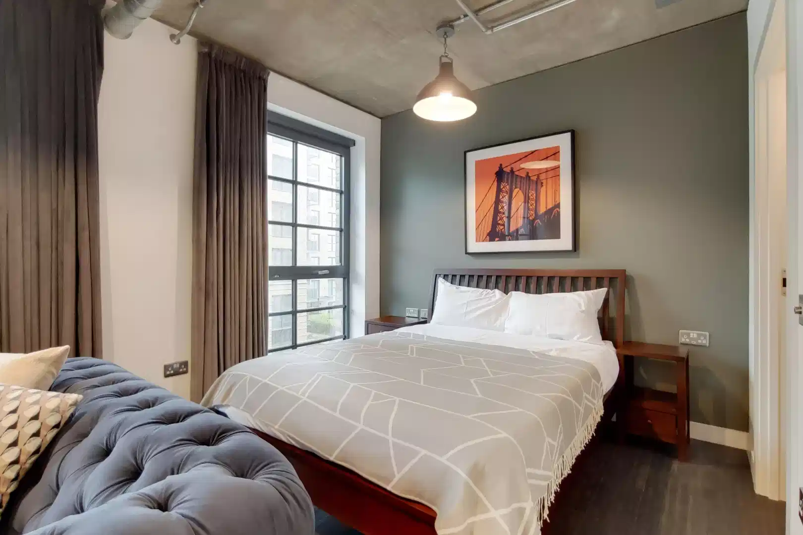Studio - Bedroom