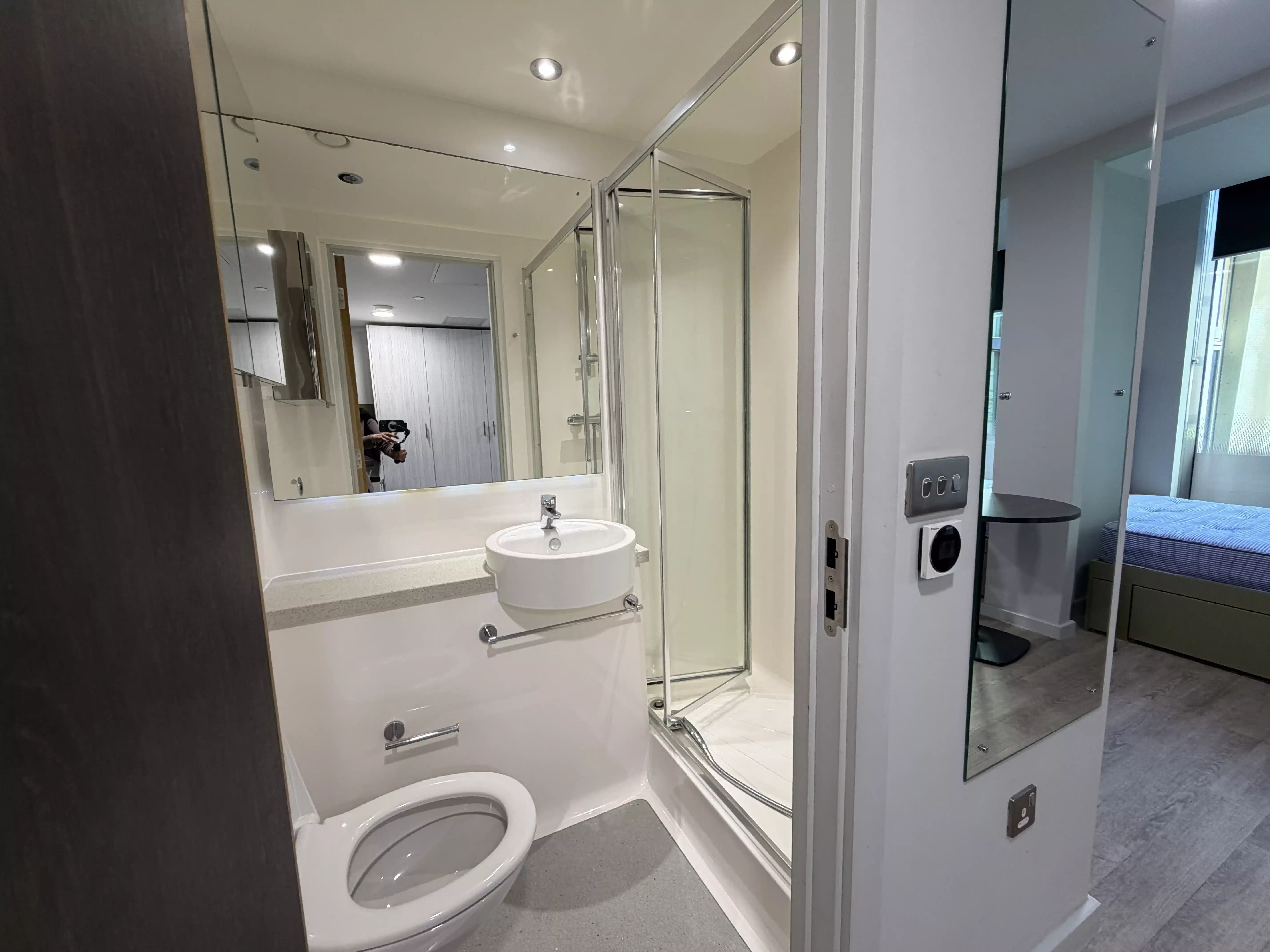 Large Twin - Bathroom