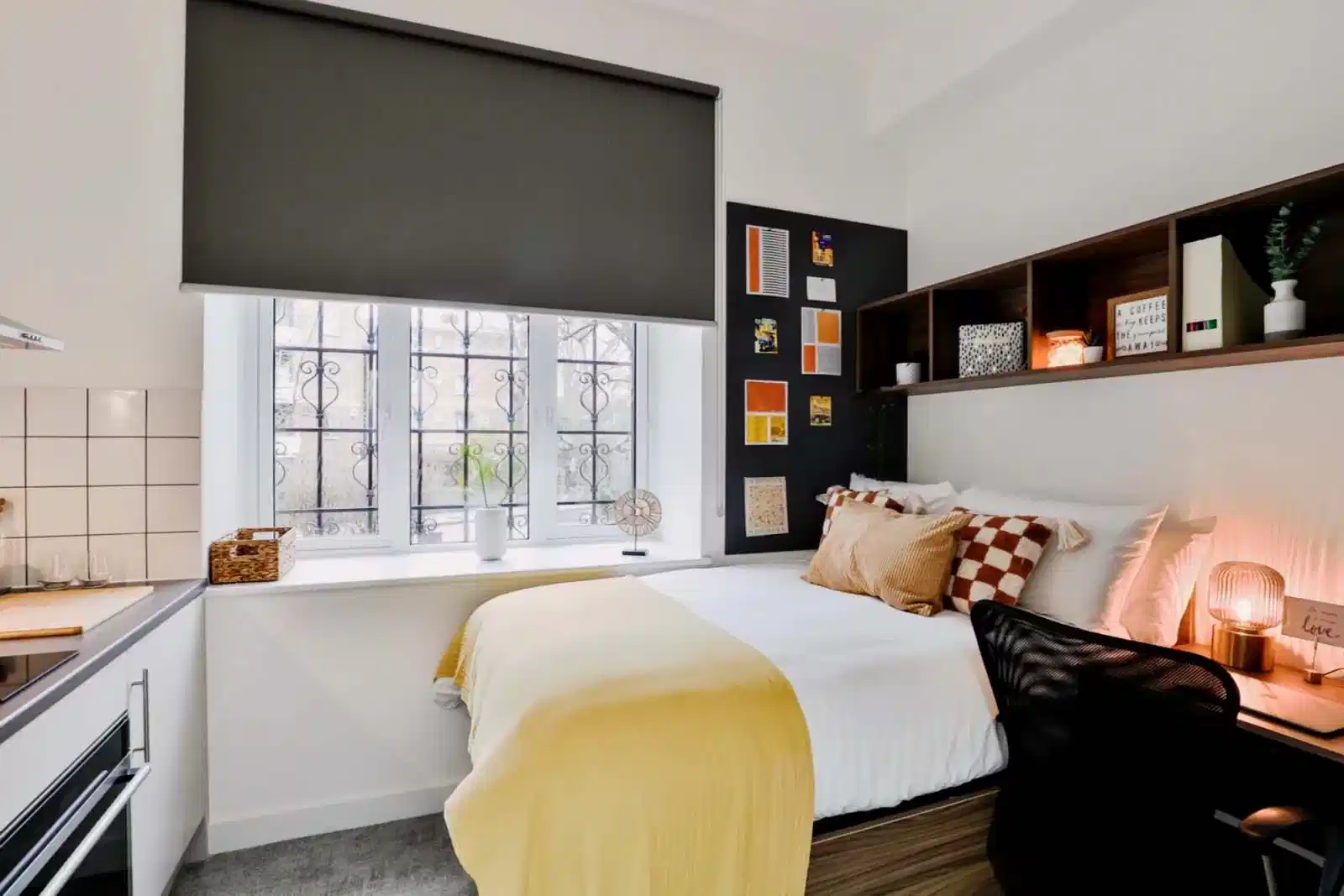 Bronze Studio - Bedroom