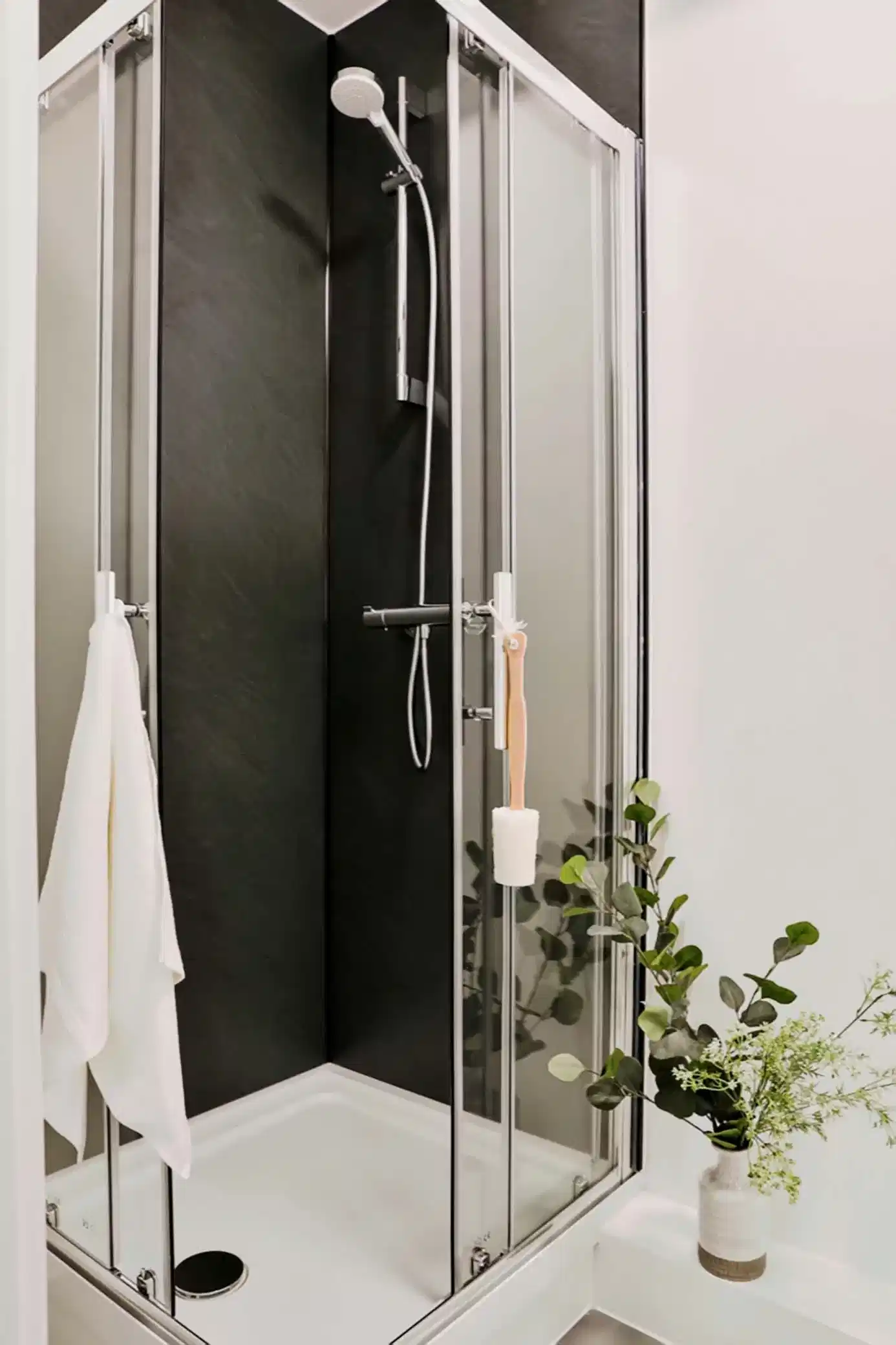 Gold Penthouse Studio - Bathroom