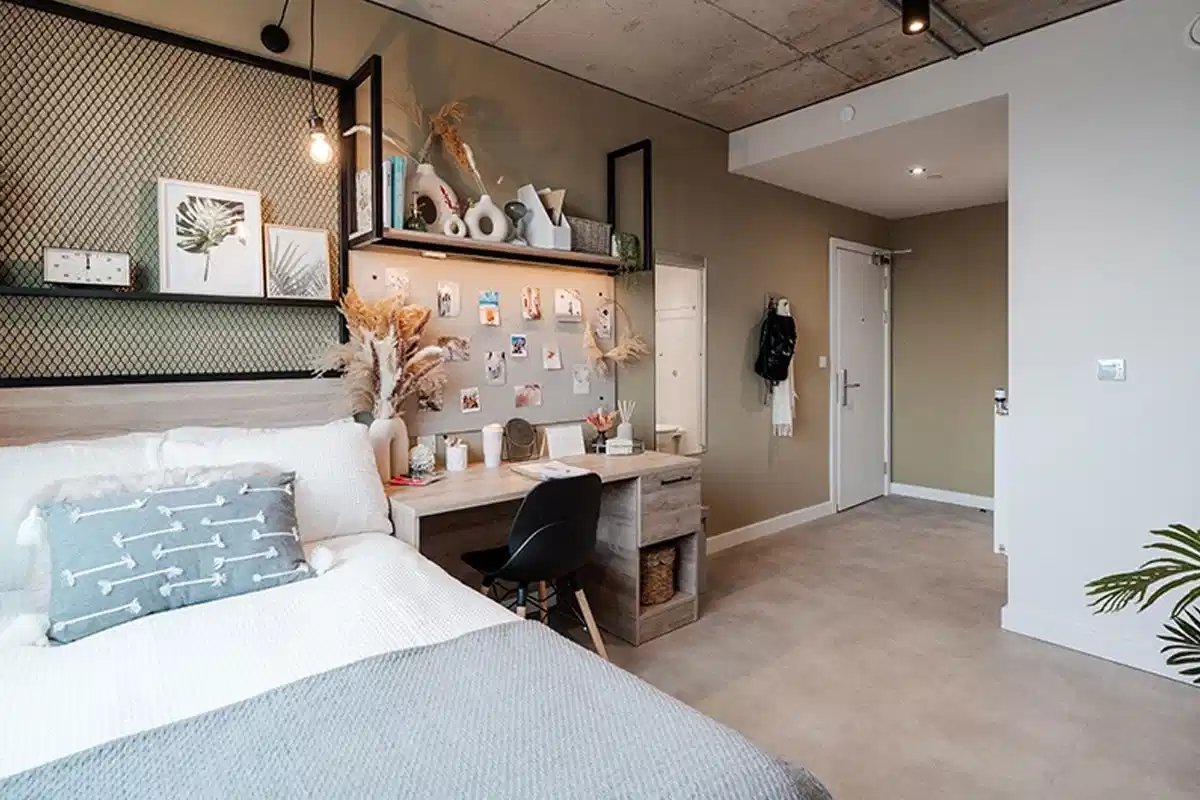 Premium En-Suite - Bedroom