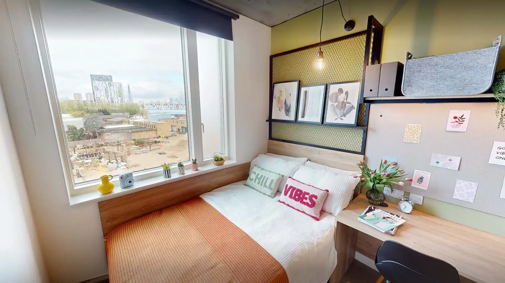 Premium En-Suite - Bedroom