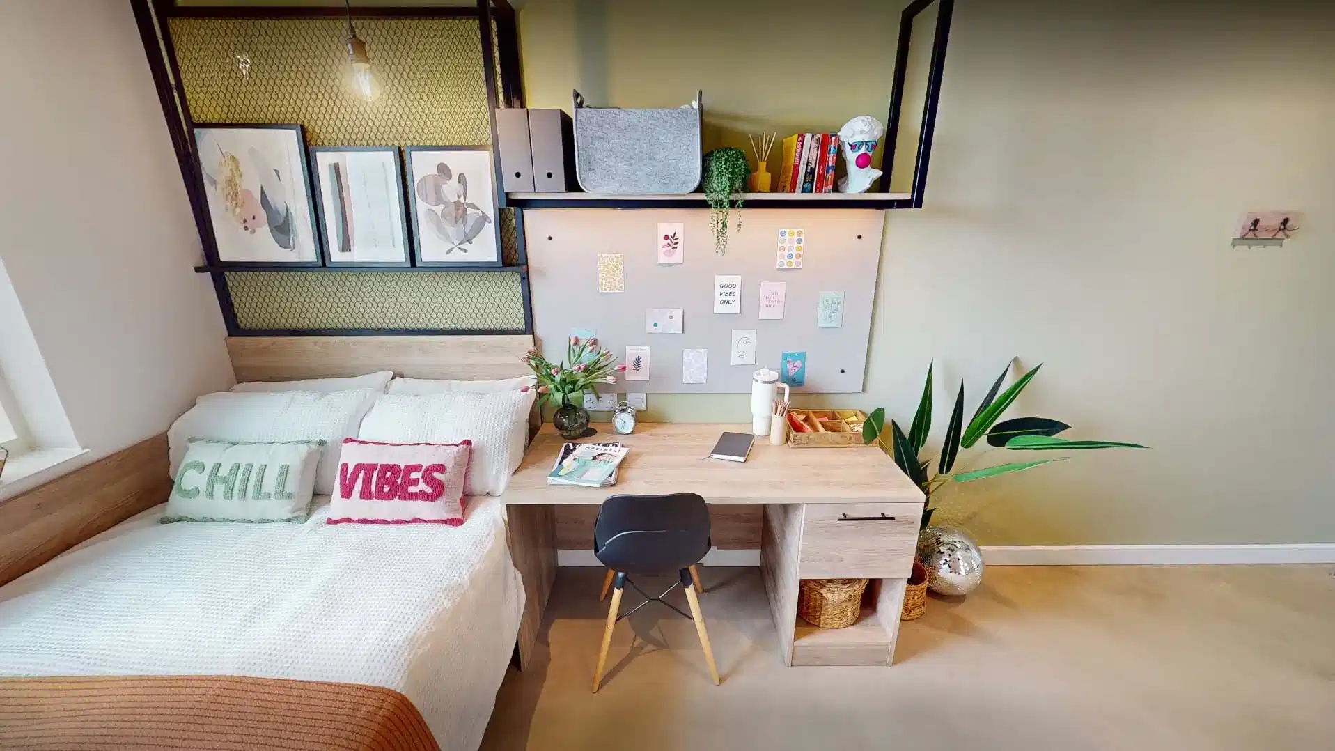 Premium En-Suite - Bedroom