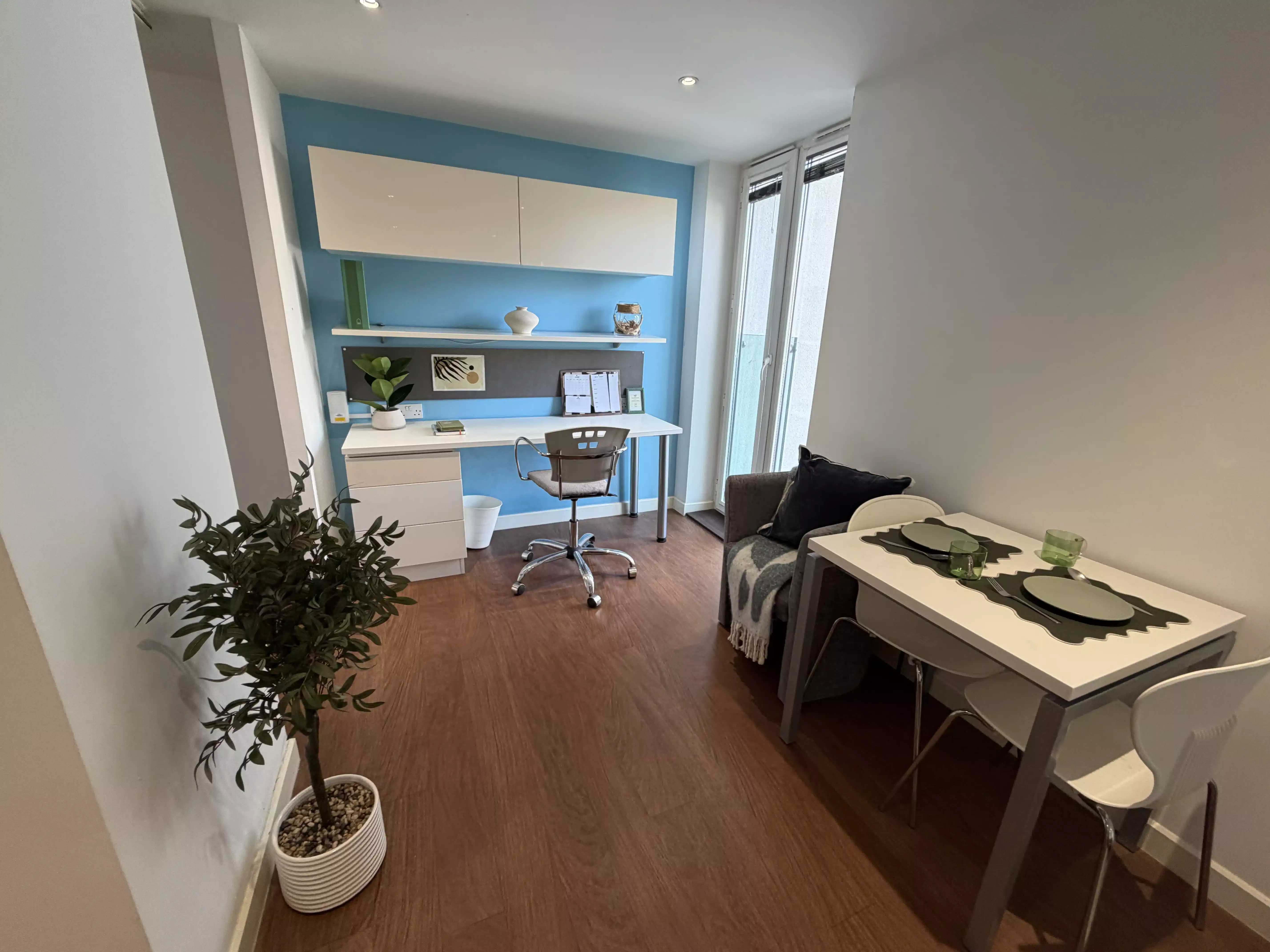 Deluxe Premium - Bedroom