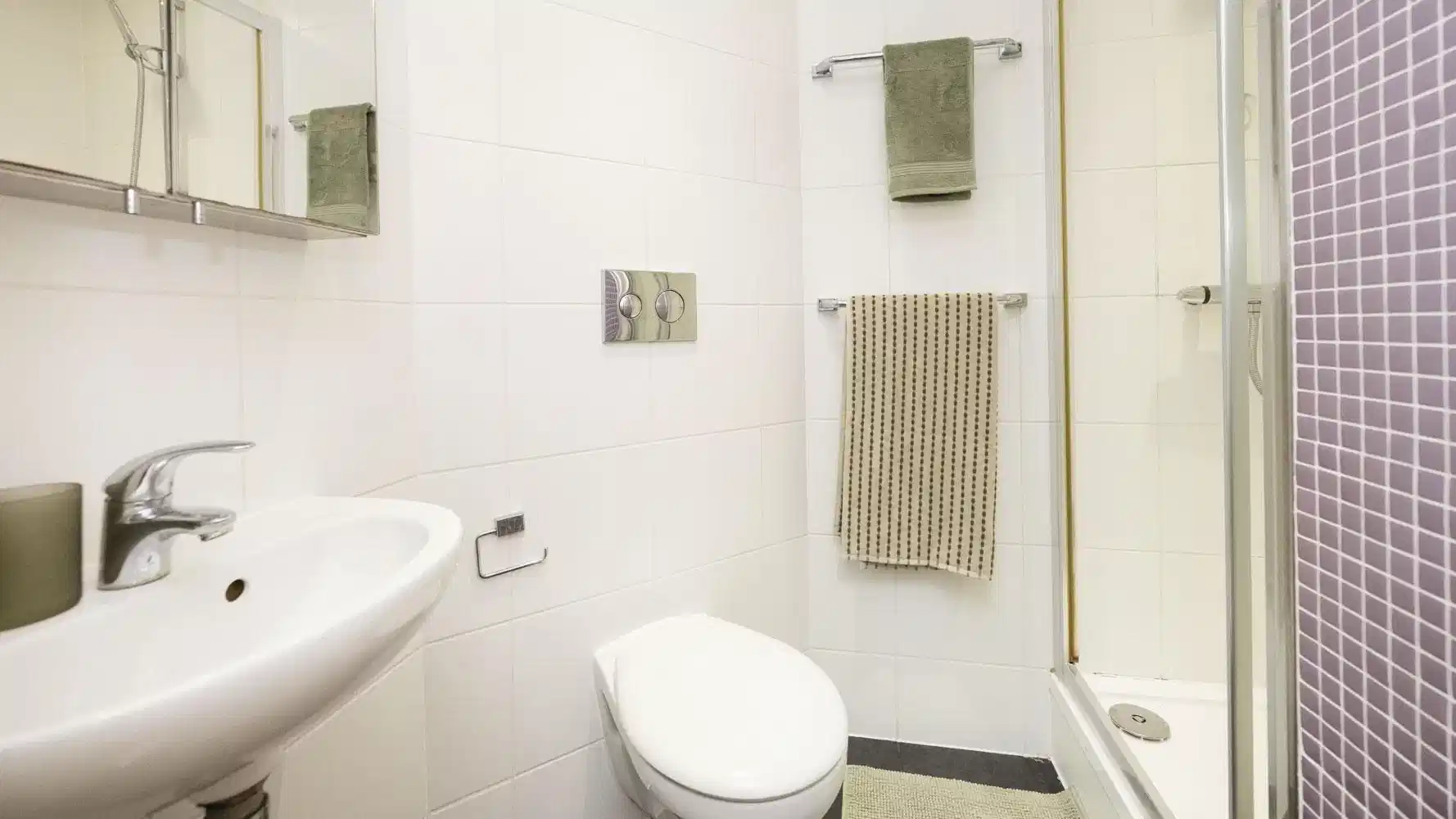 Deluxe Premium - Bathroom