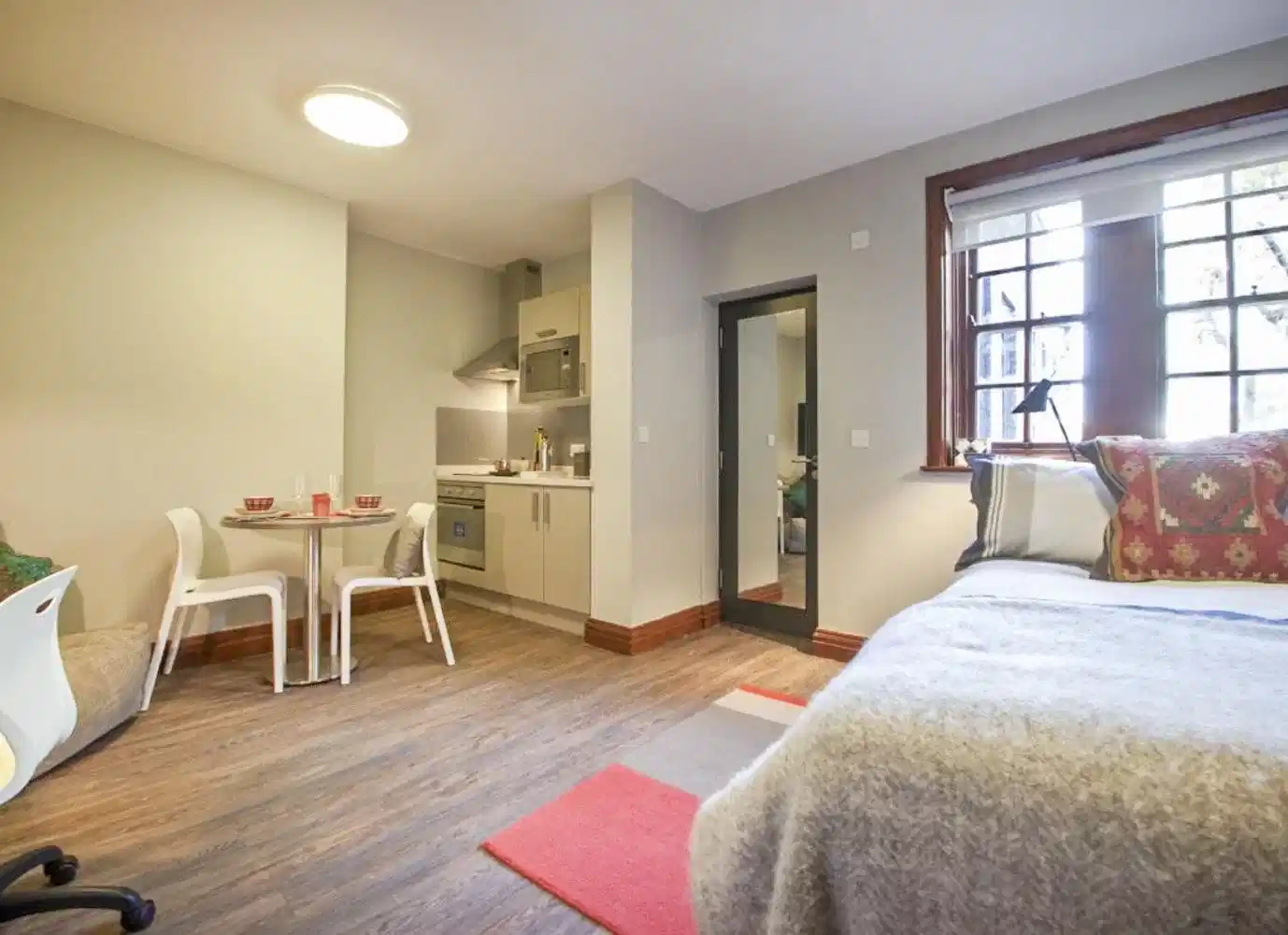 Gold Studio - Bedroom