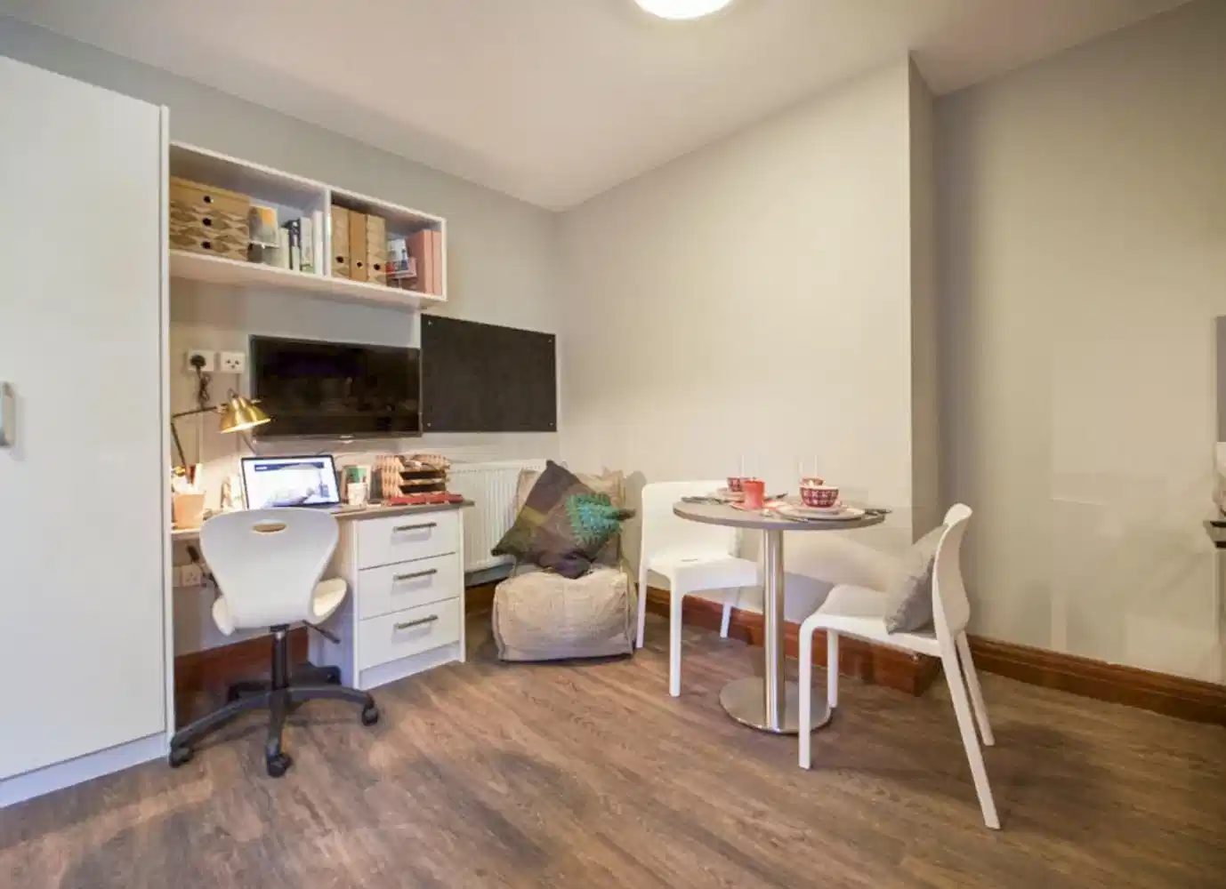 Deluxe Studio - Amenities