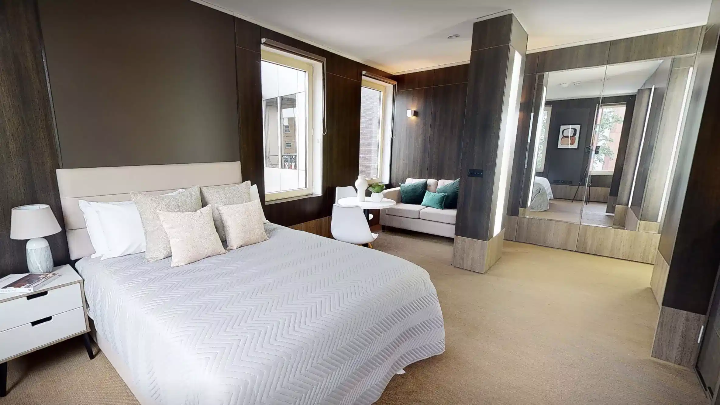 Master Studio - Bedroom