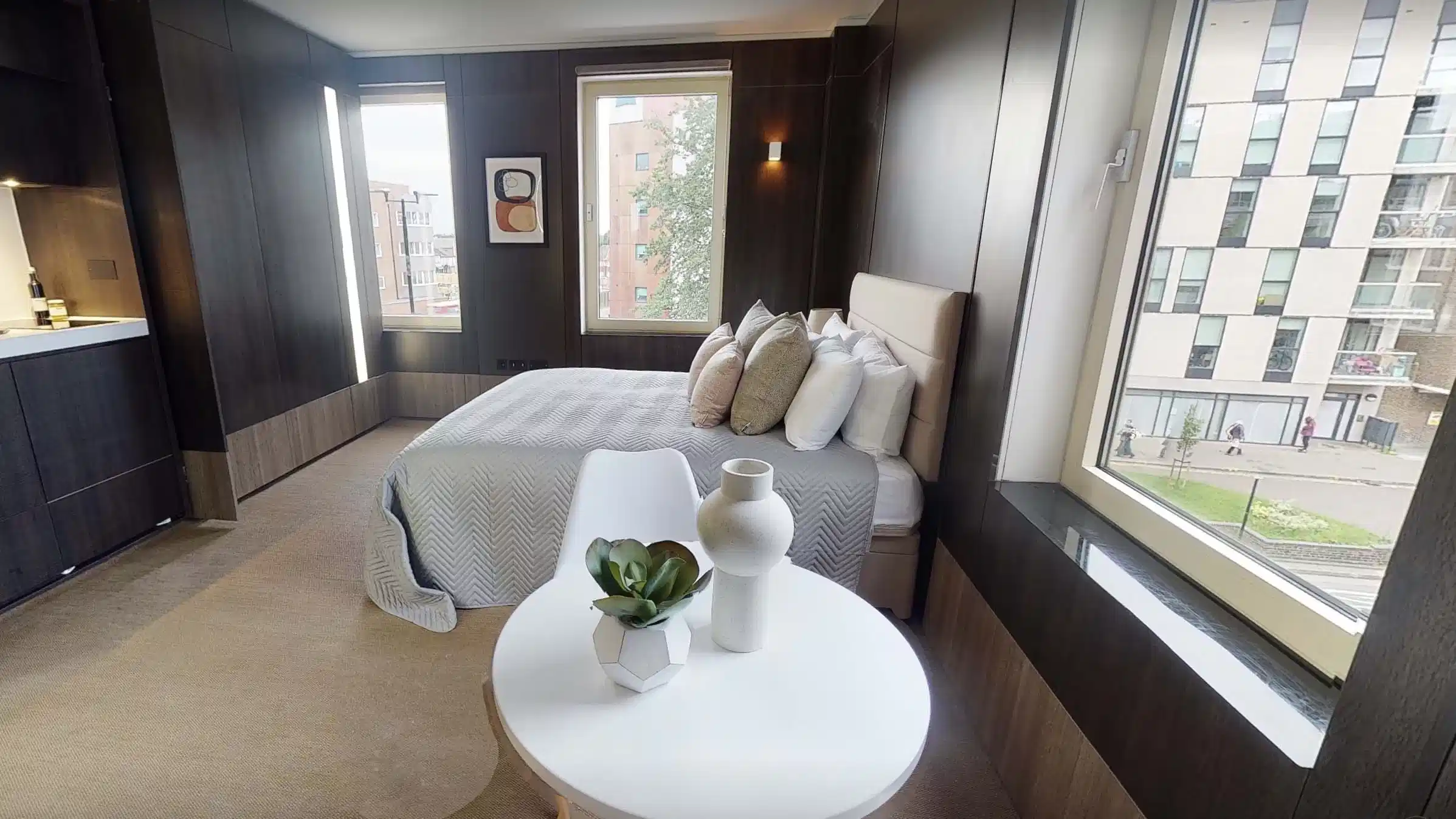 Master Studio - Bedroom