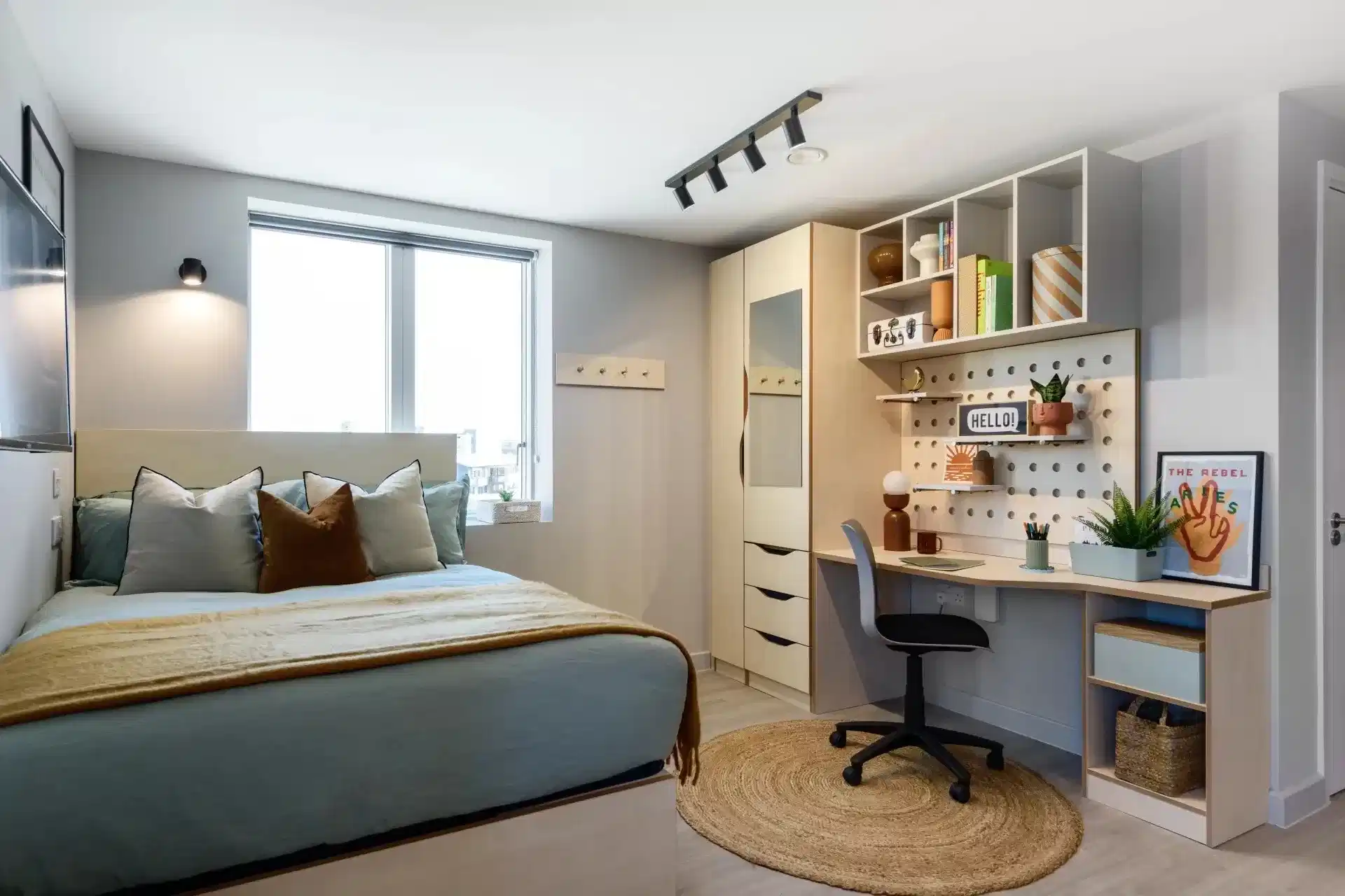 Luxe Studio - Bedroom