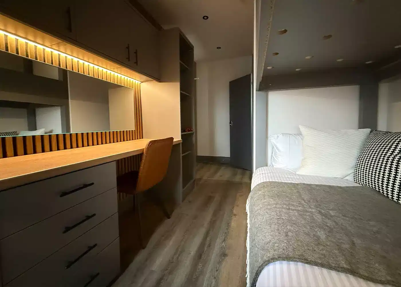 Non Ensuite - Bedroom