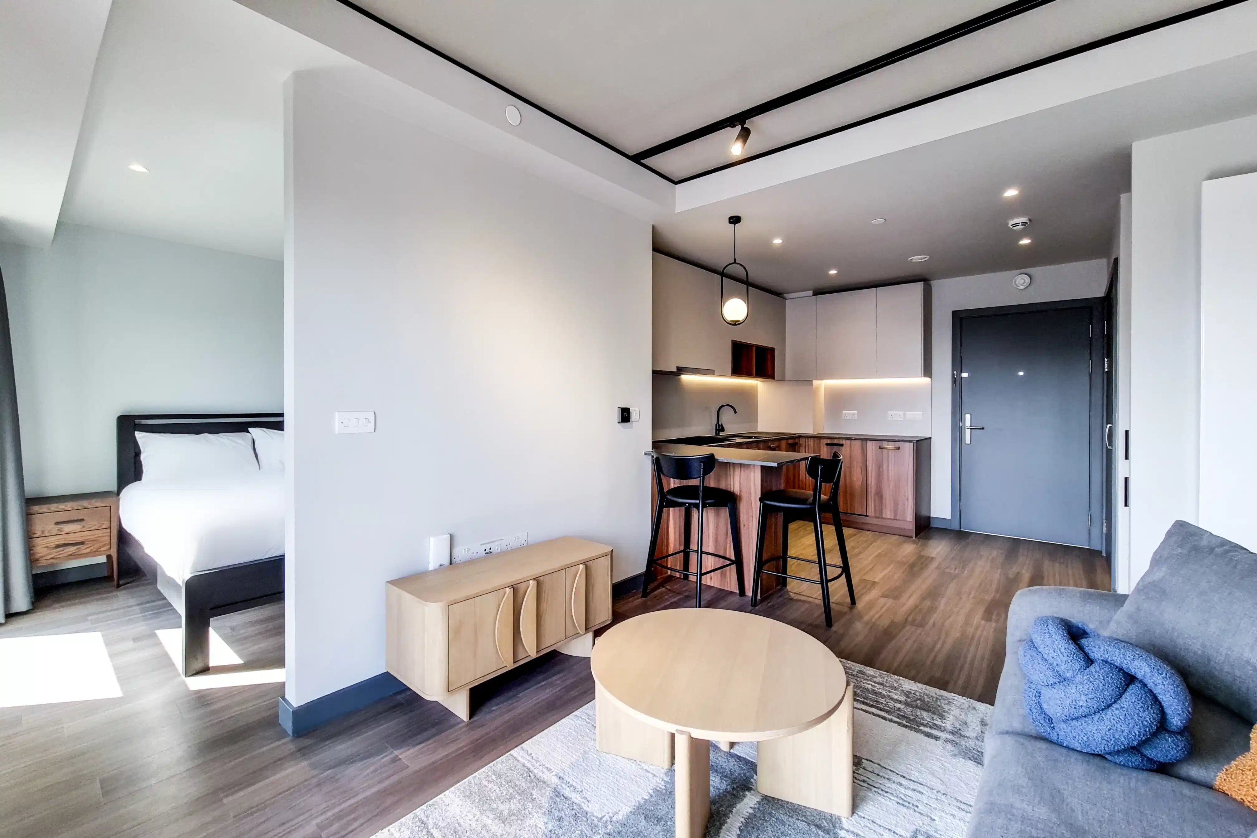 Studio - Bedroom