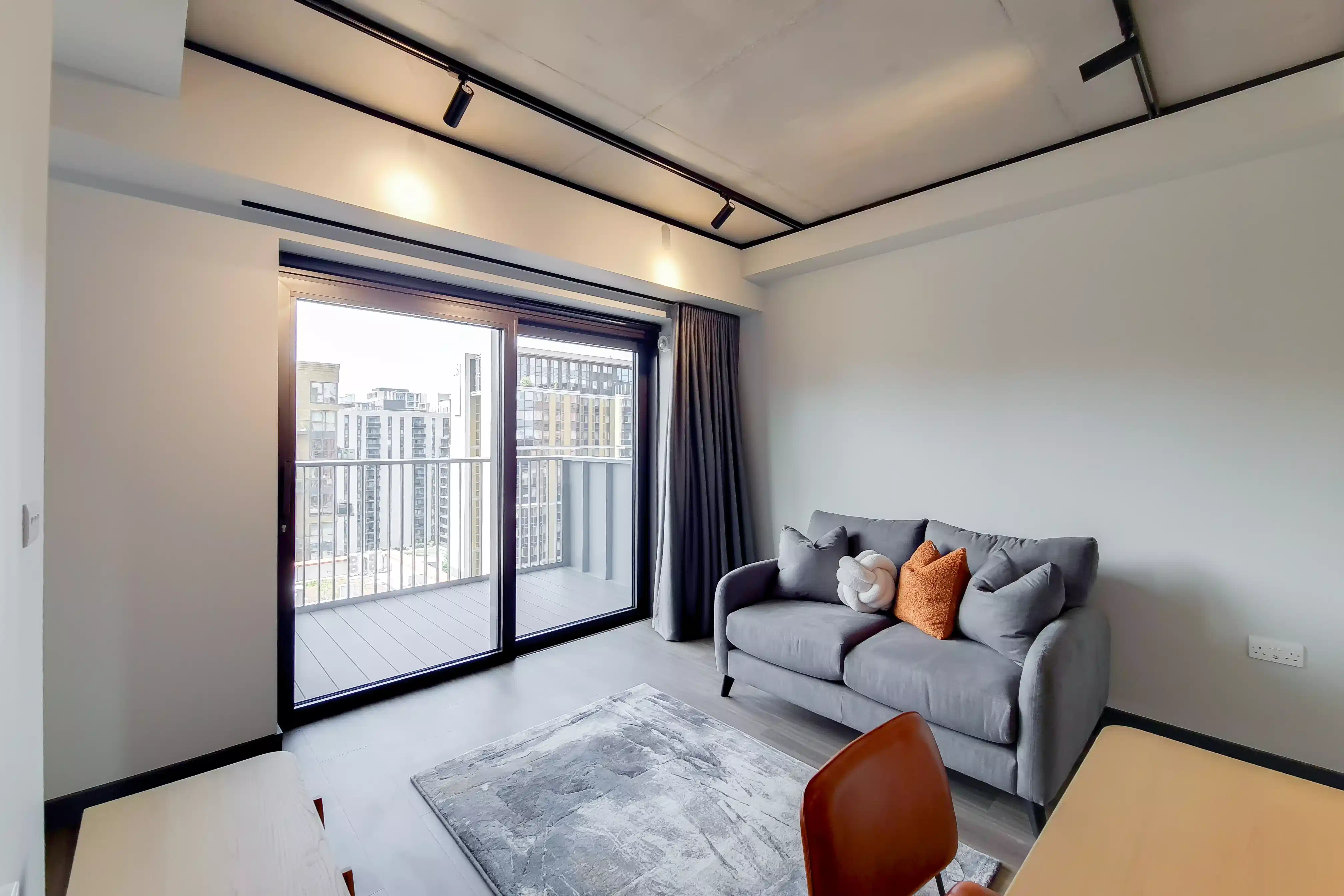 Studio - Room