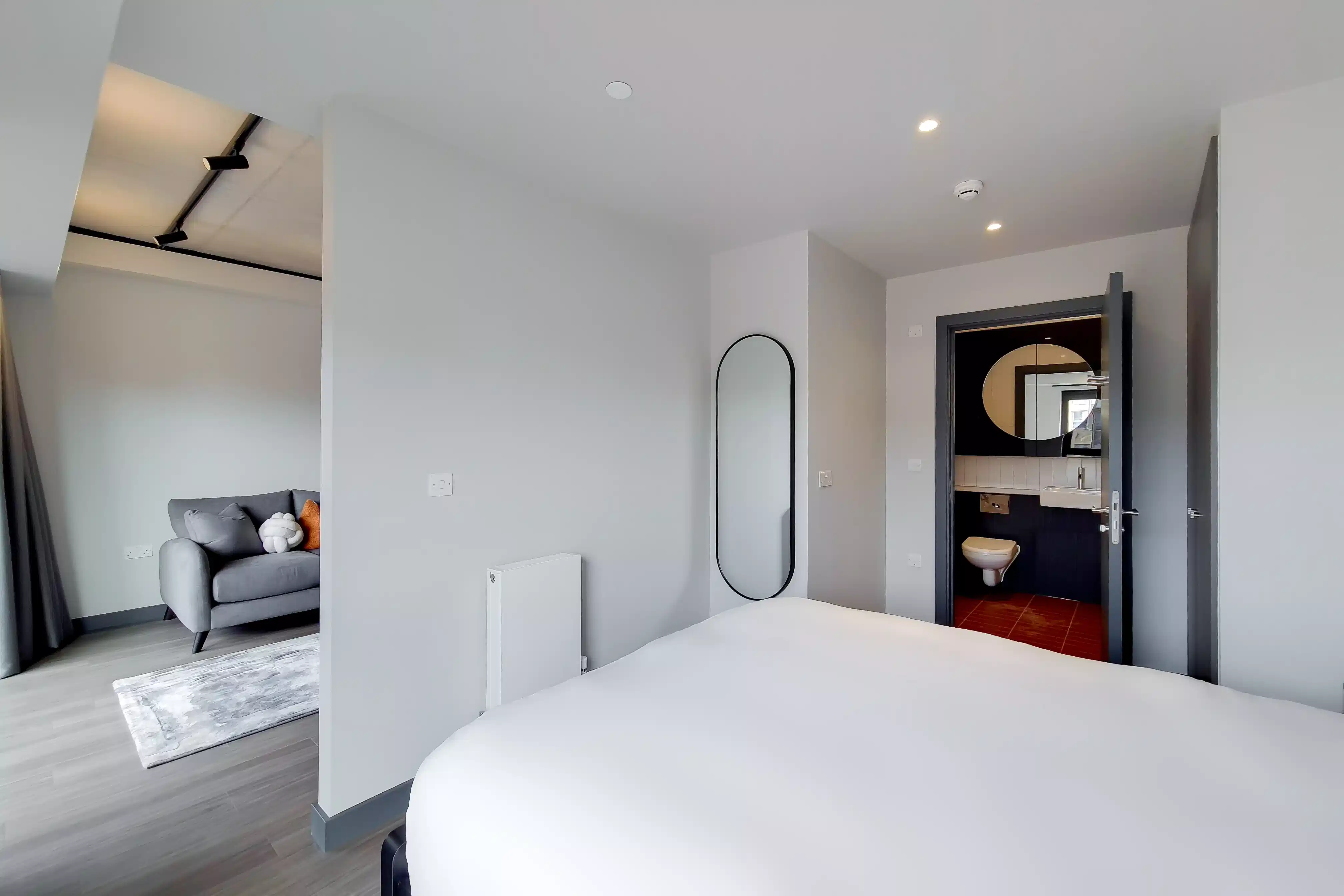 Studio - Bedroom