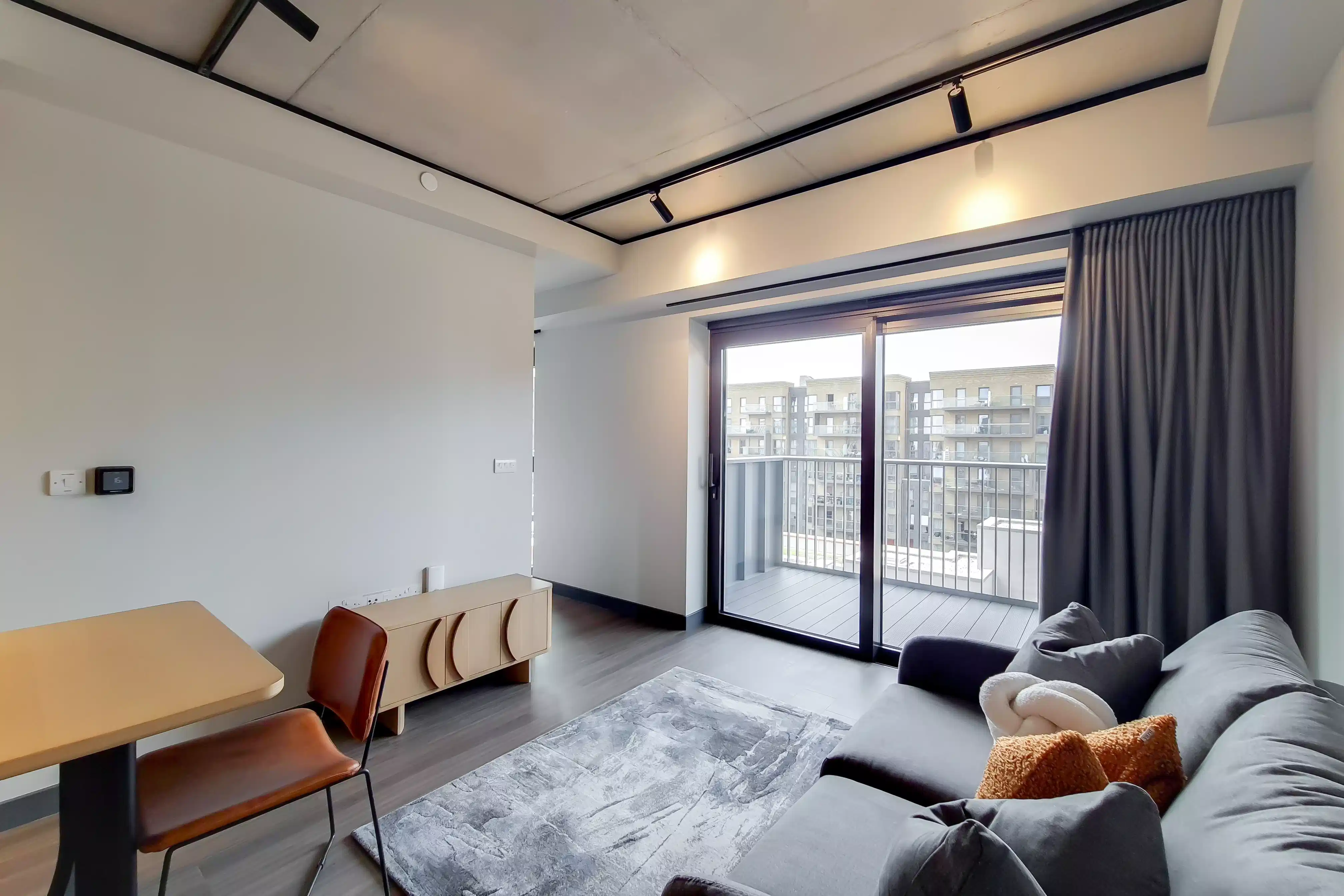 Studio - Room