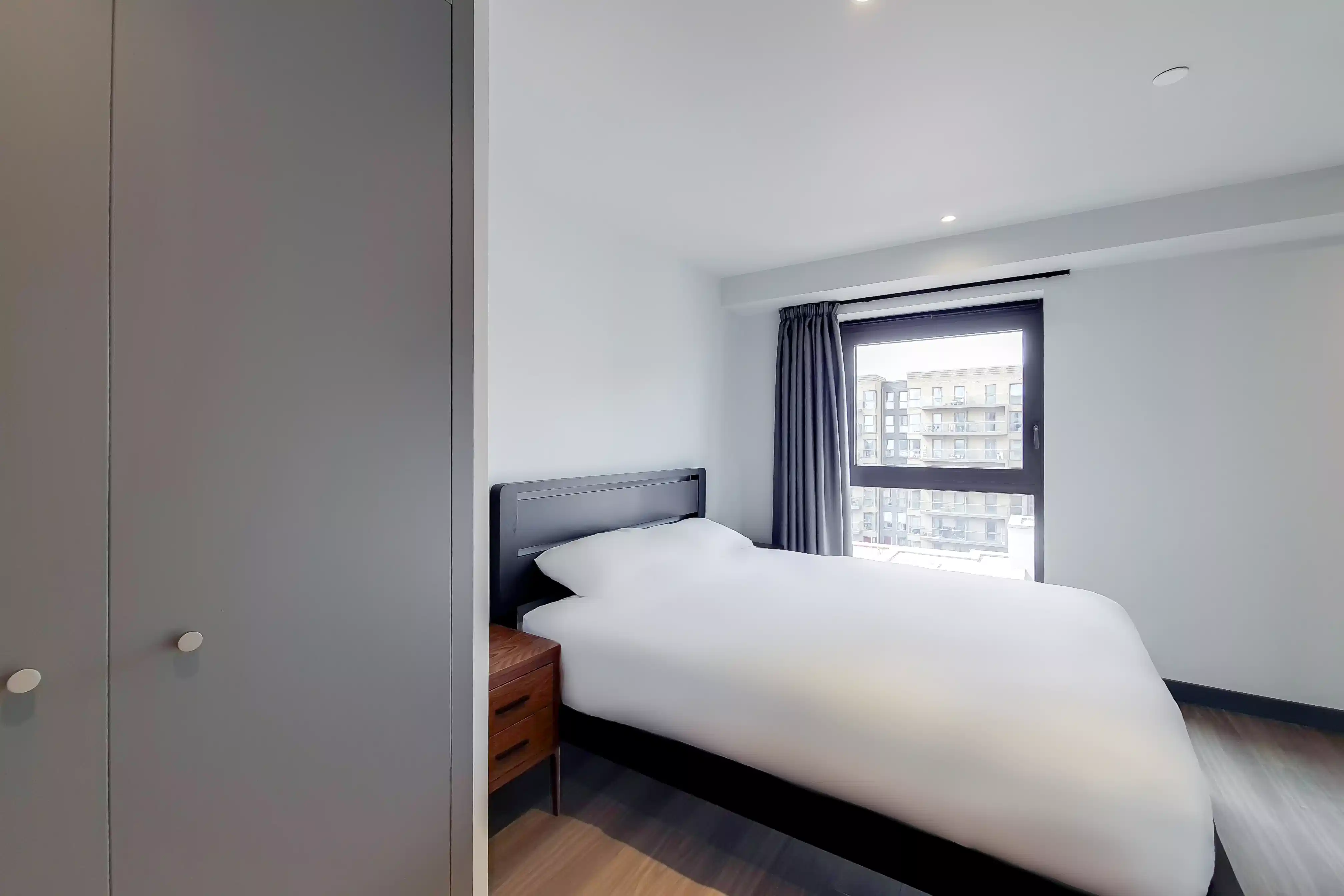 Studio - Bedroom
