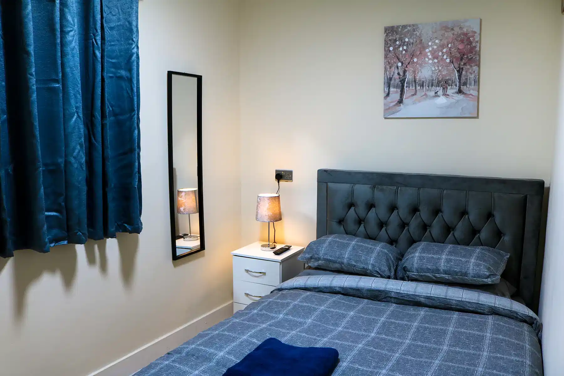 Single - Bedroom