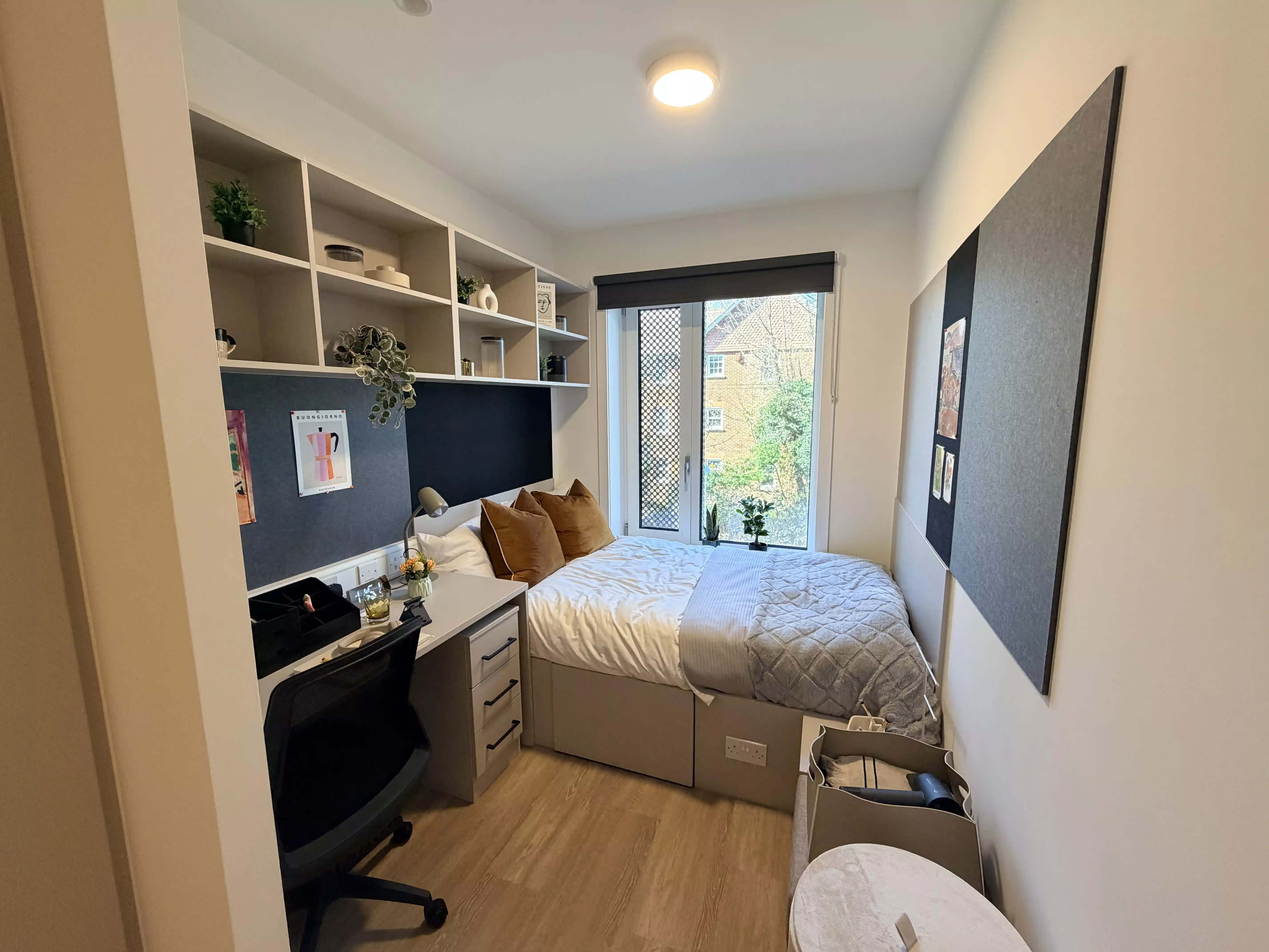 Standard En Suite - Bedroom
