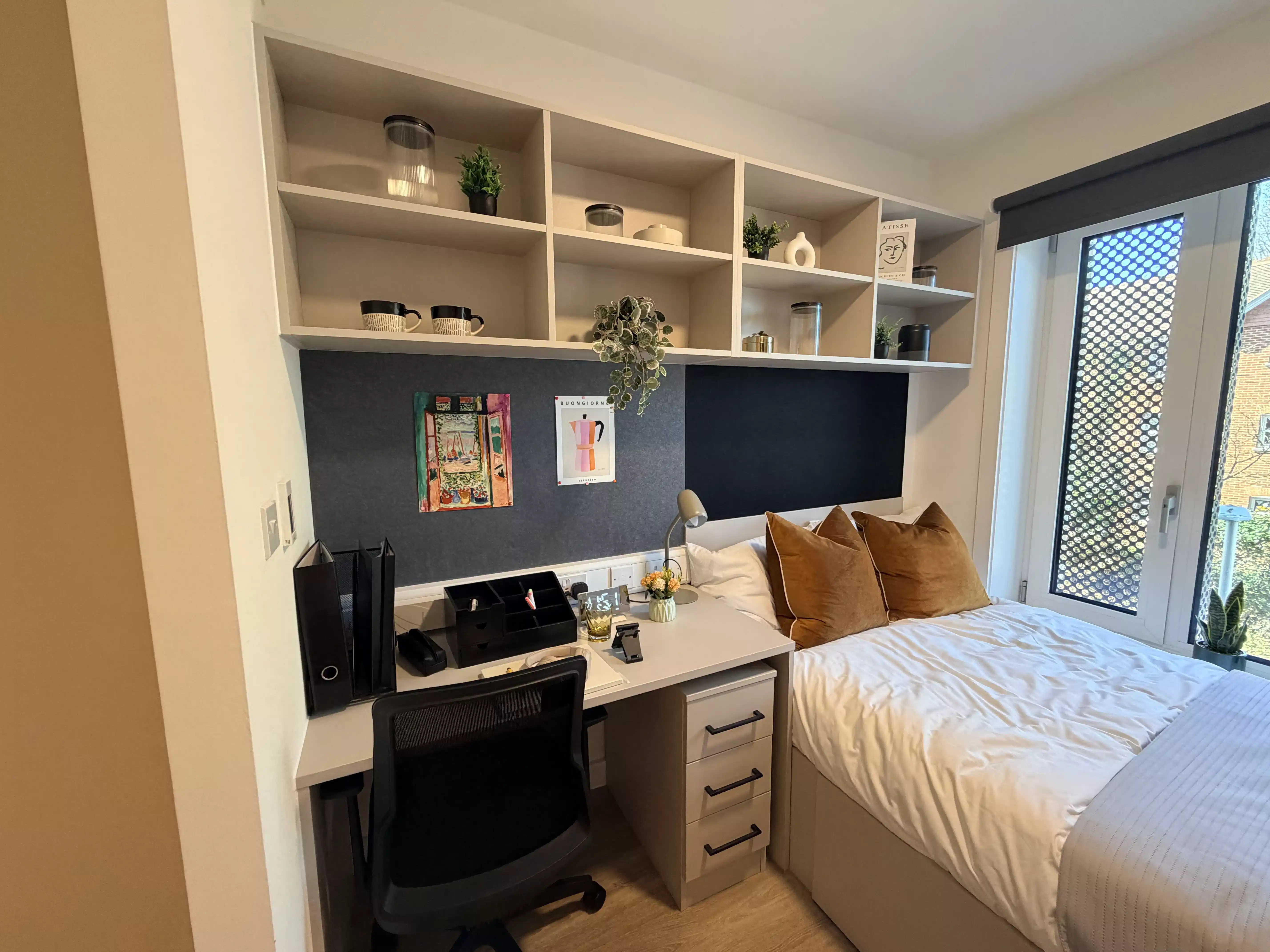 Standard En Suite - Bedroom