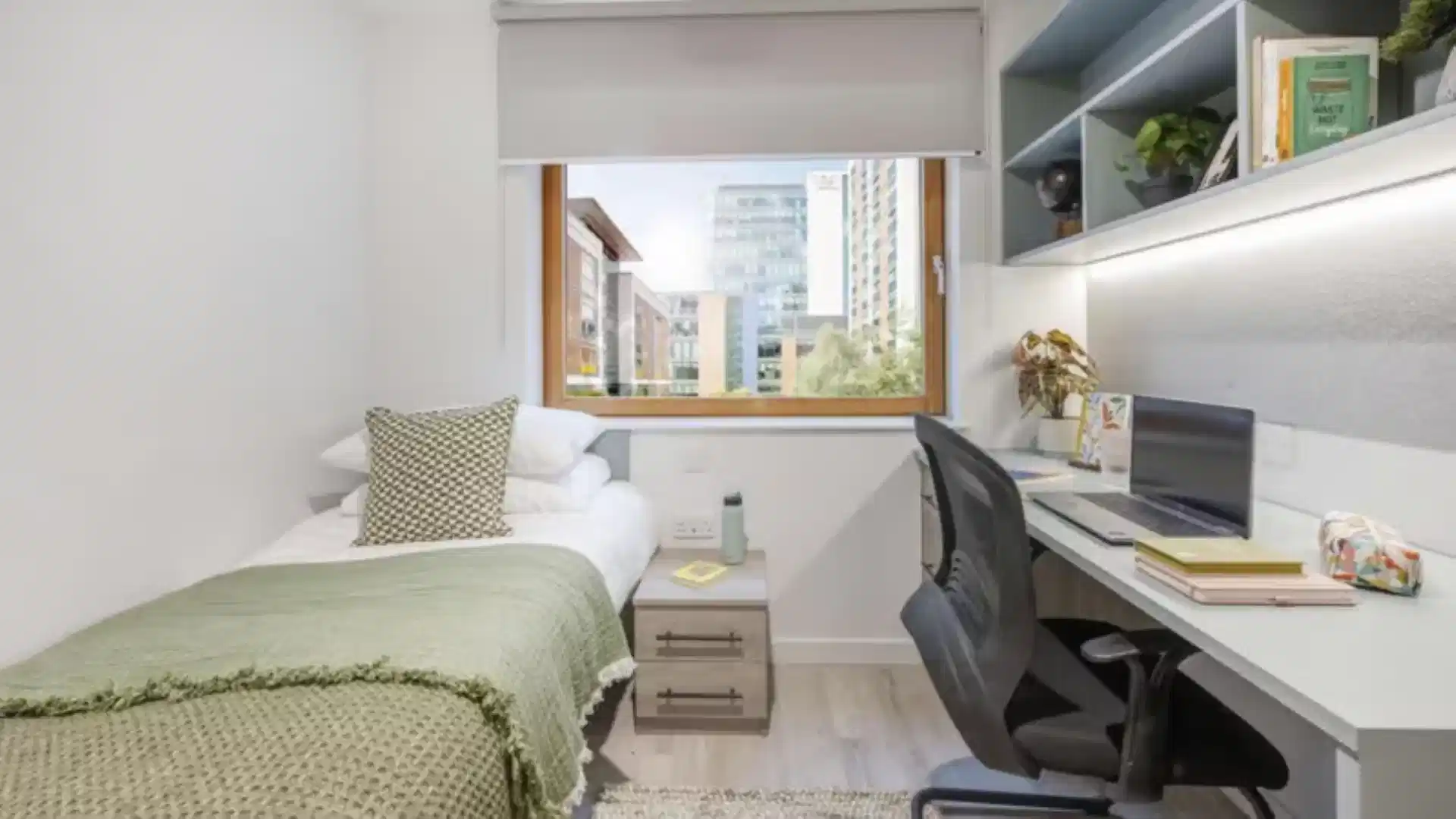 Premium Ensuite - Bedroom