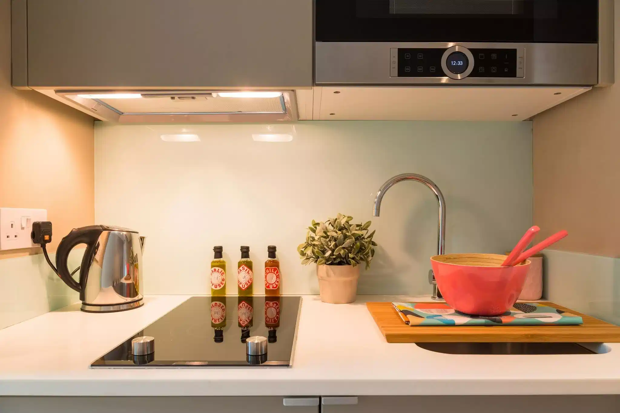 Standard Suite - Kitchen
