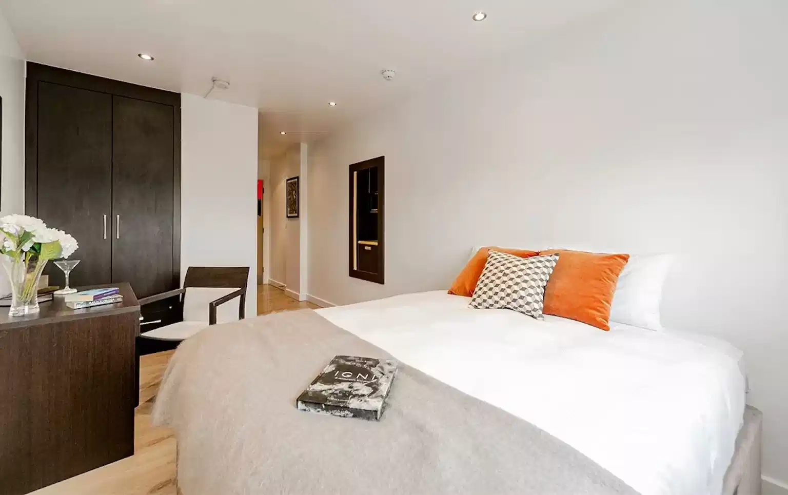 Standard Suite - Bedroom