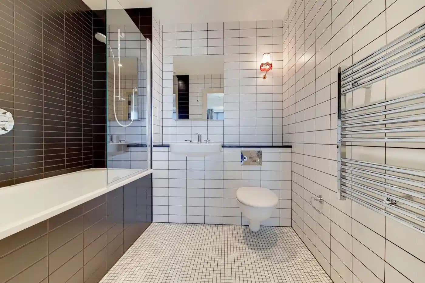 Studio - Bathroom