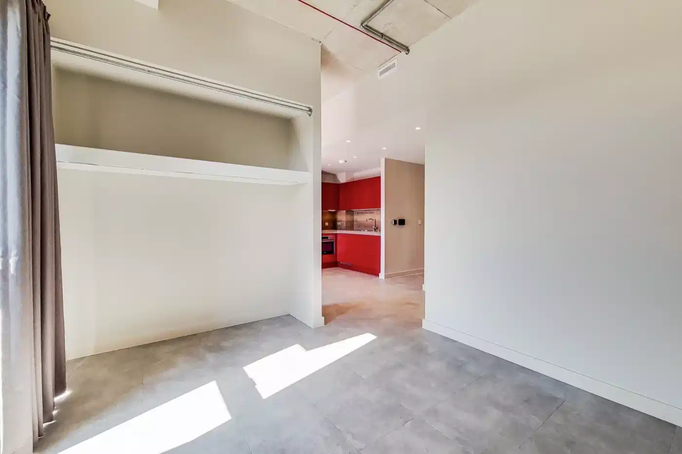 Studio - Bedroom