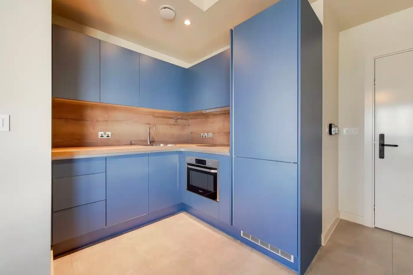 Studio - Kitchen