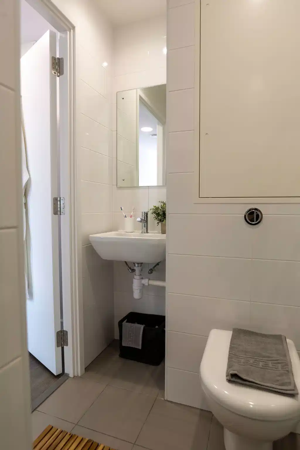 Premium Studio - Bathroom