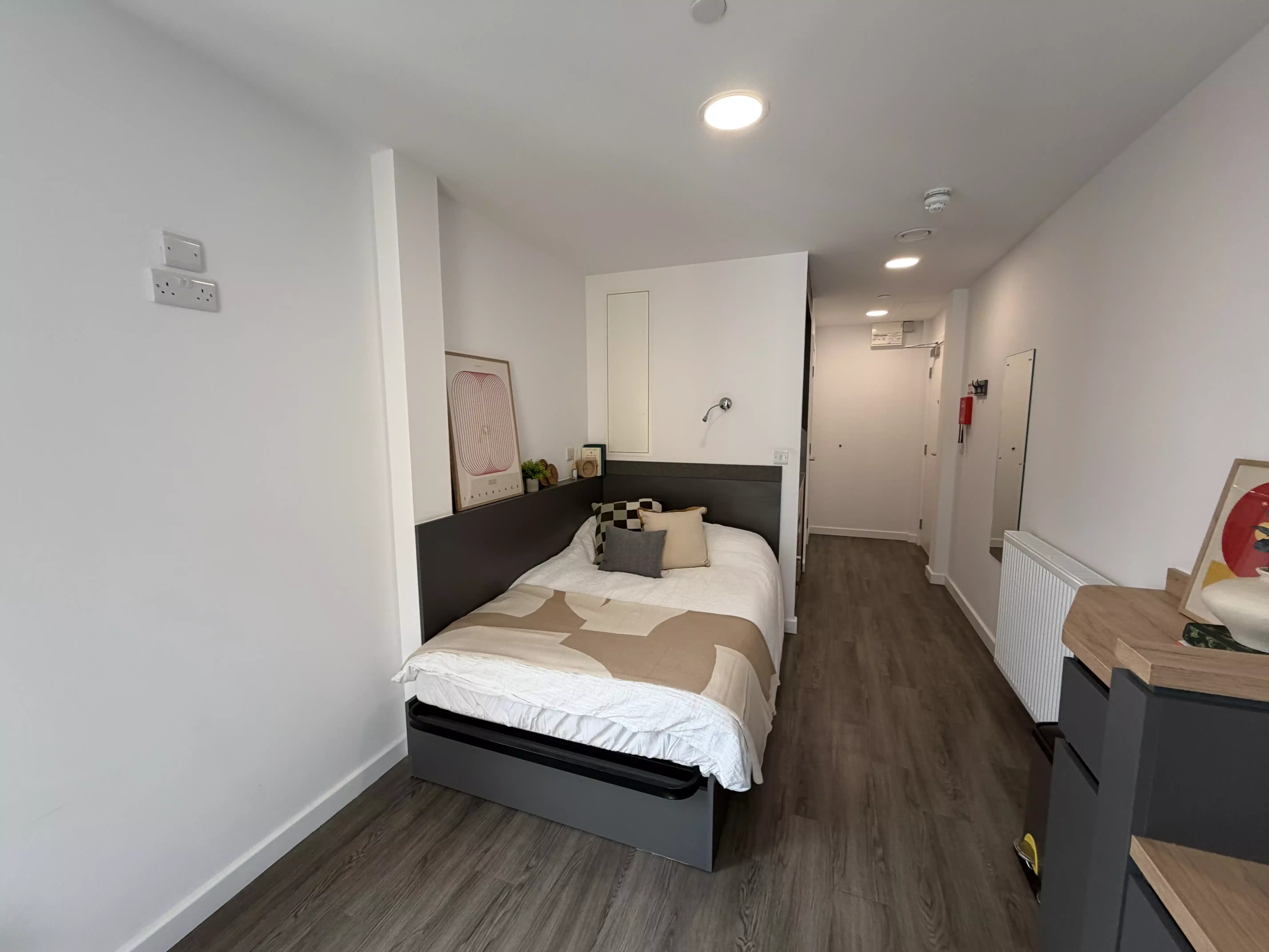 Premium Studio - Bedroom