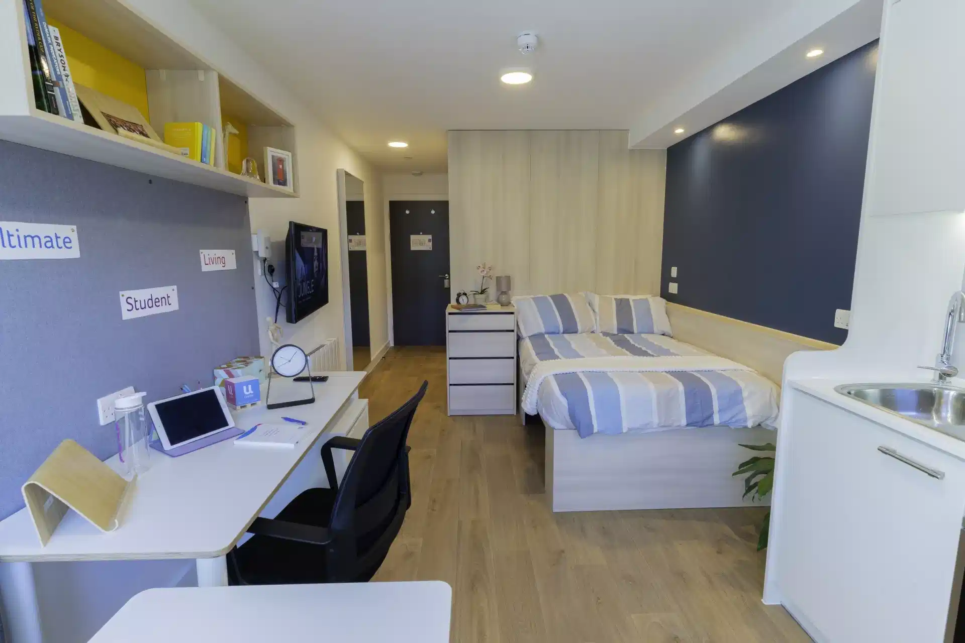 Premium Plus Studio - Bedroom