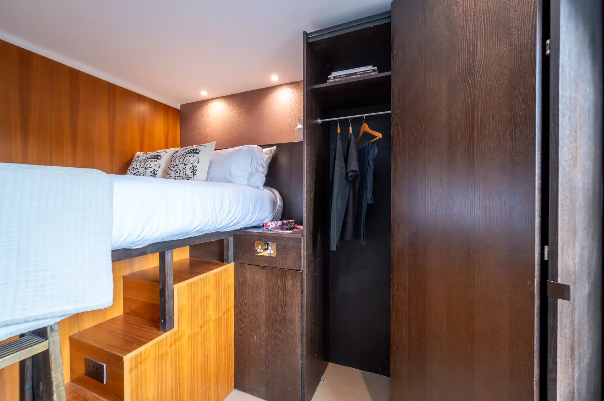 Standard En-Suite - Bedroom