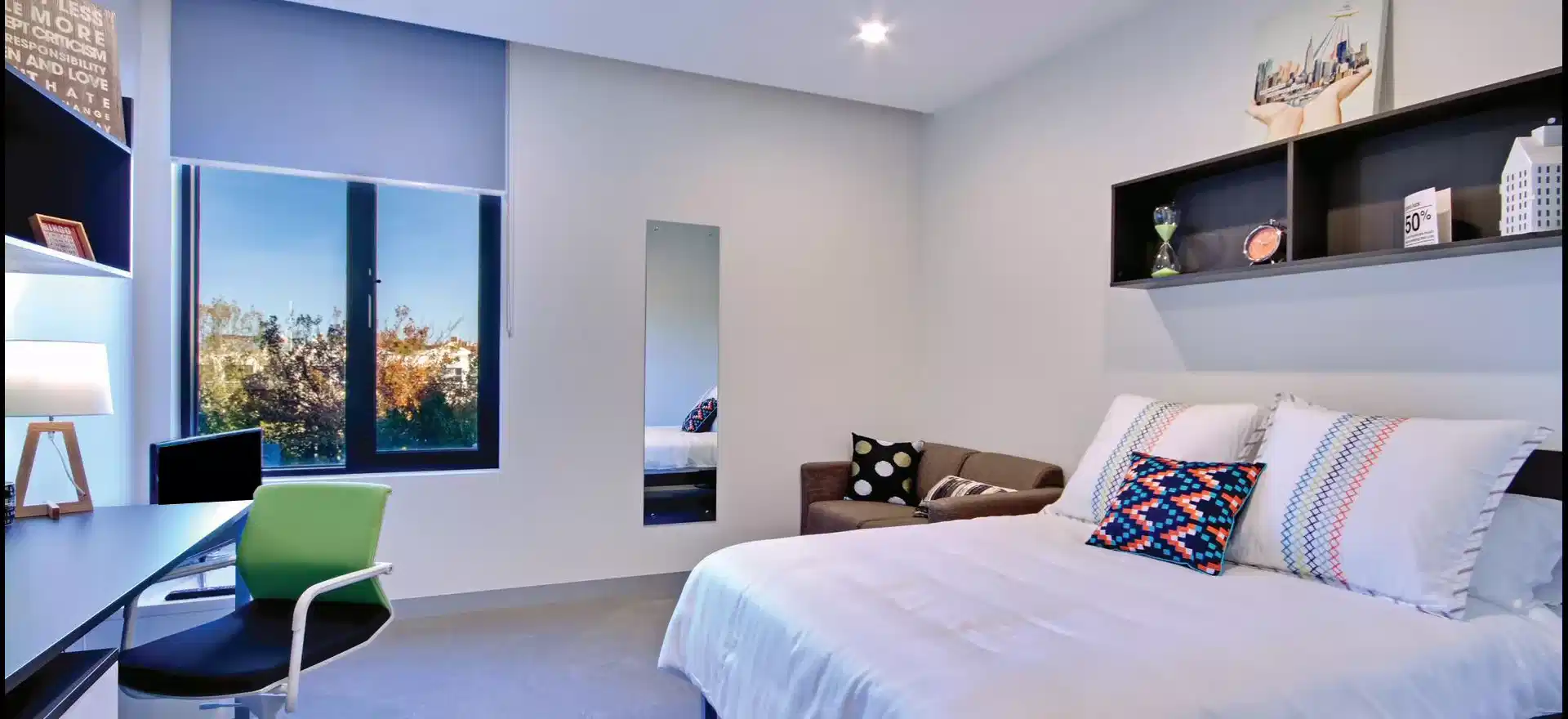 Ultra Studio, Double Bed - Bedroom