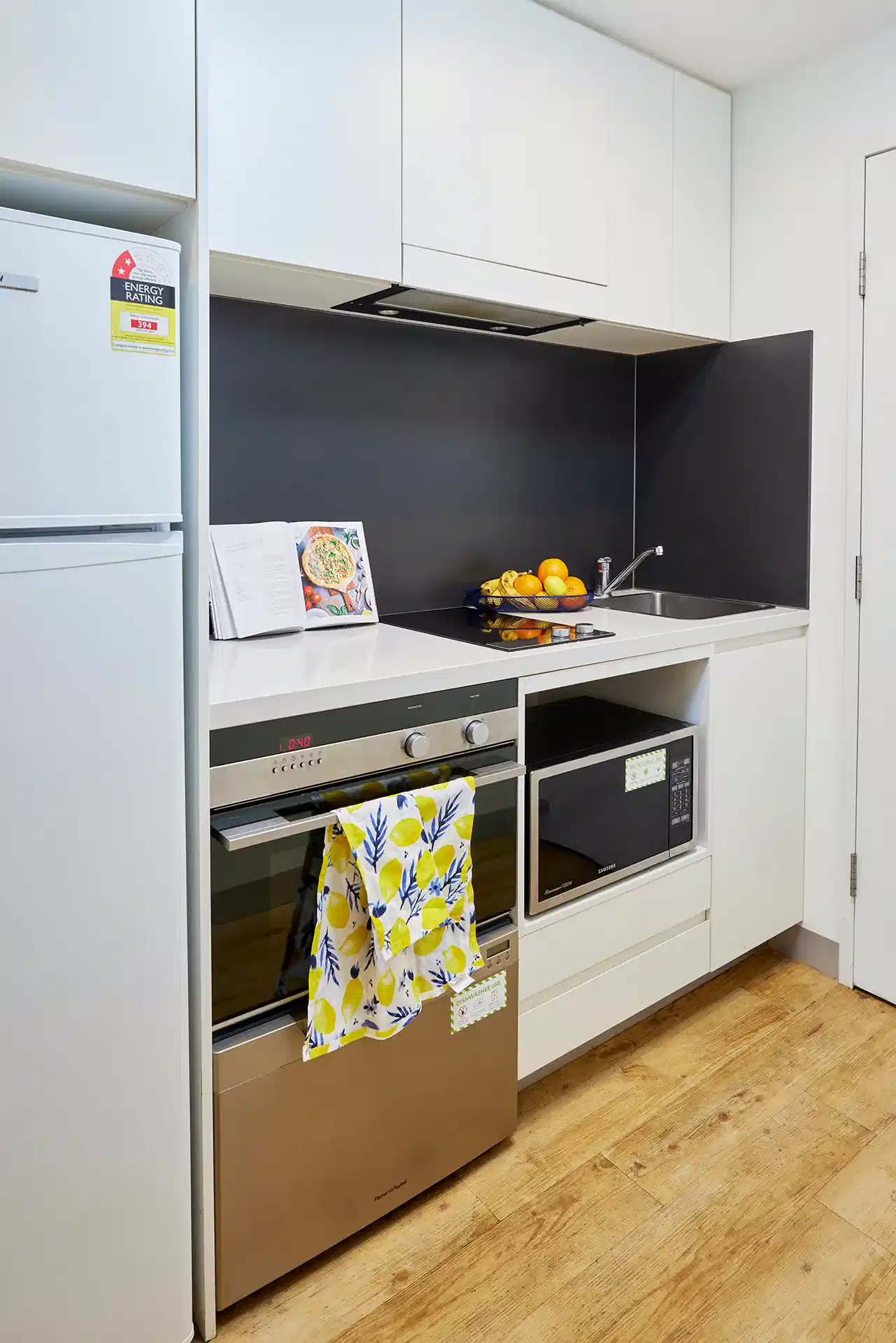 Signature Plus Studio, Double Bed - Kitchen