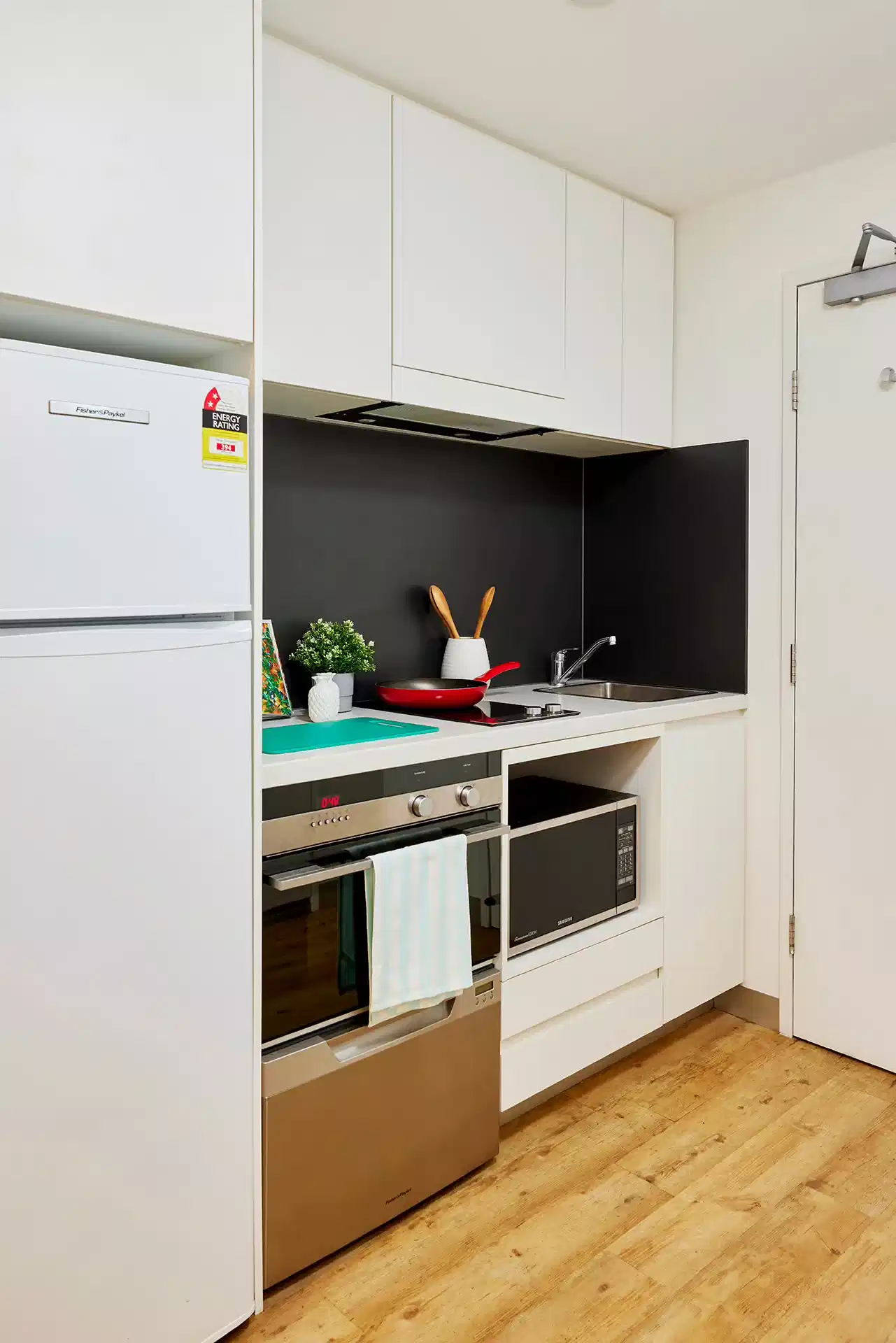 Ultra Twin, King Single Bed - Kitchen