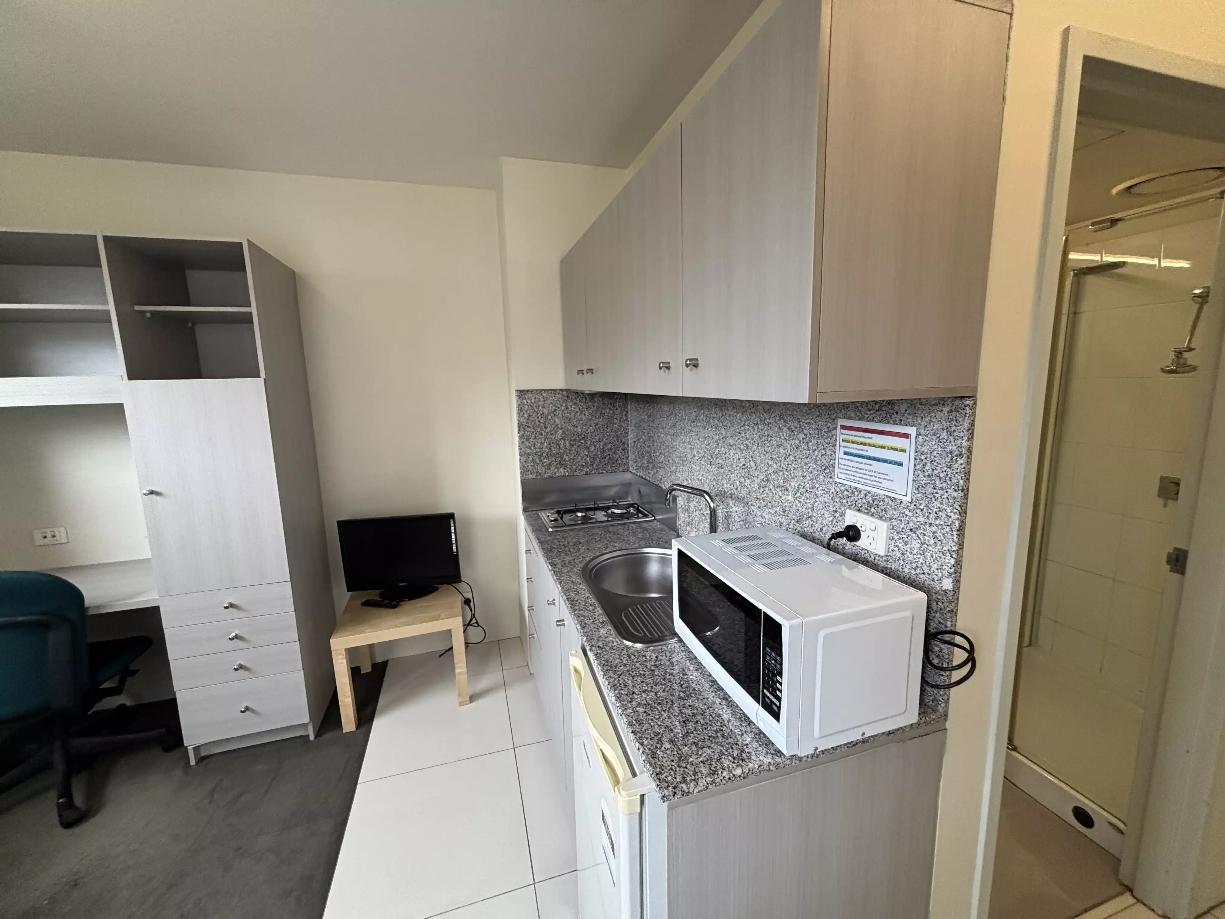 Studio Apartment - Kitchen