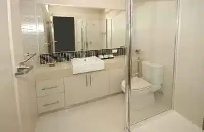 Room 11 (Non Ensuite) - Bathroom