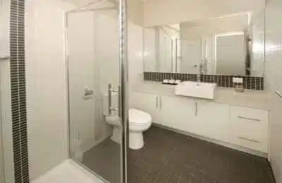Room 11 (Non Ensuite) - Bathroom