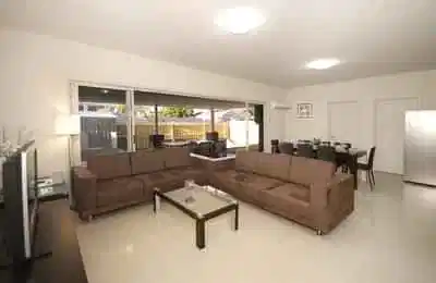 Room 11 (Non Ensuite) - Common Area