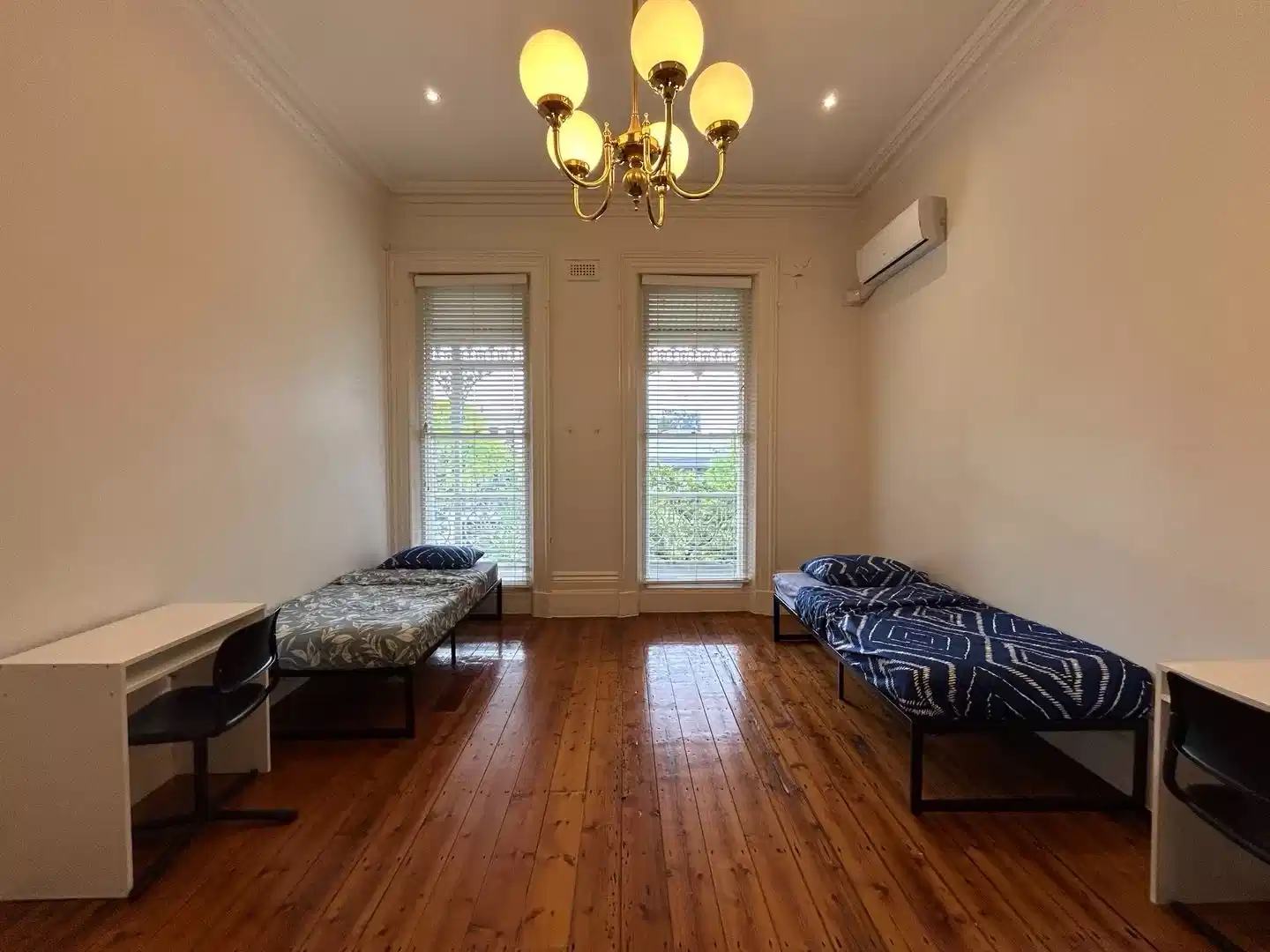 Twin Room - Bedroom