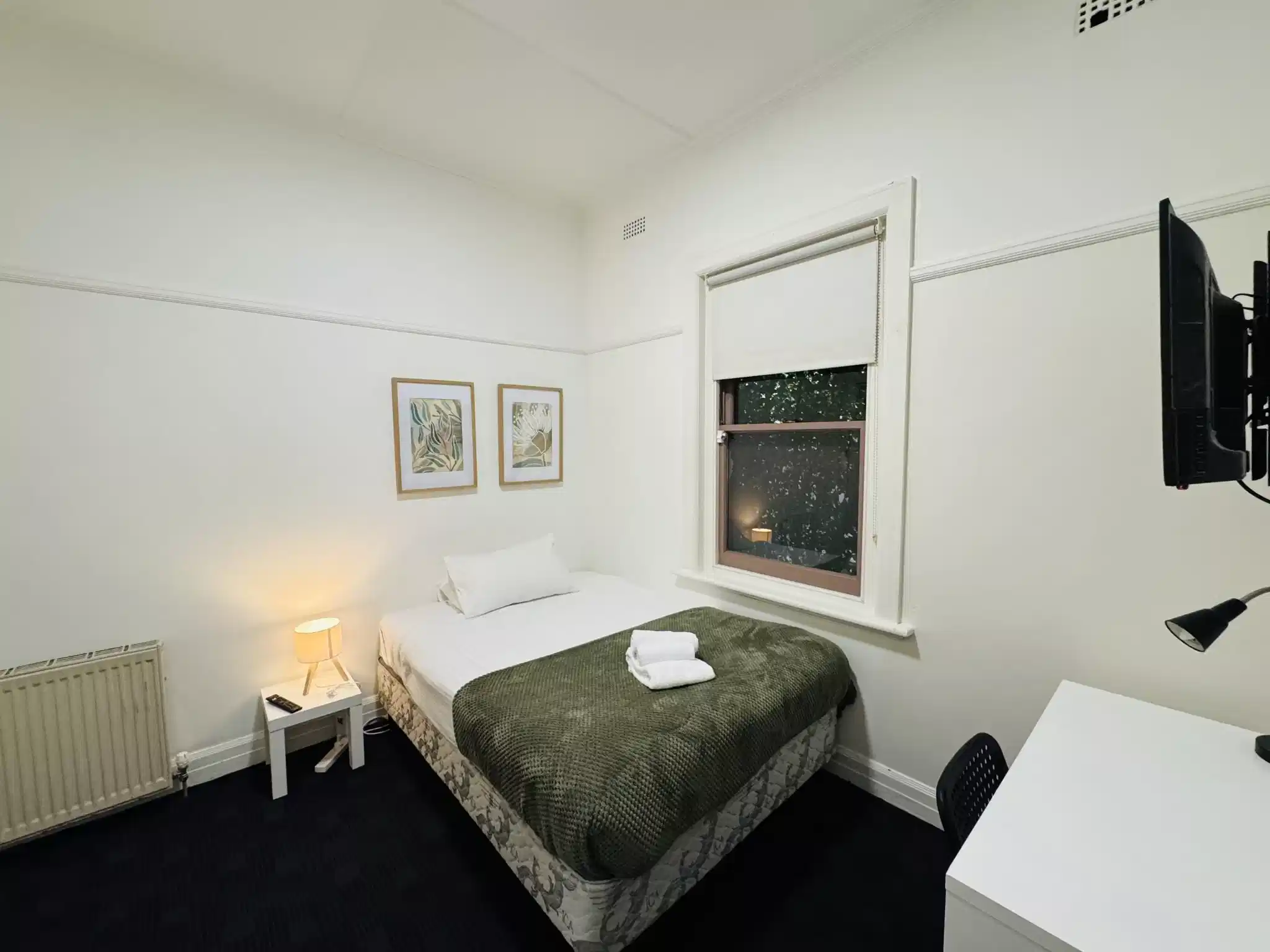 Room 8 (Non Ensuite) - Bedroom