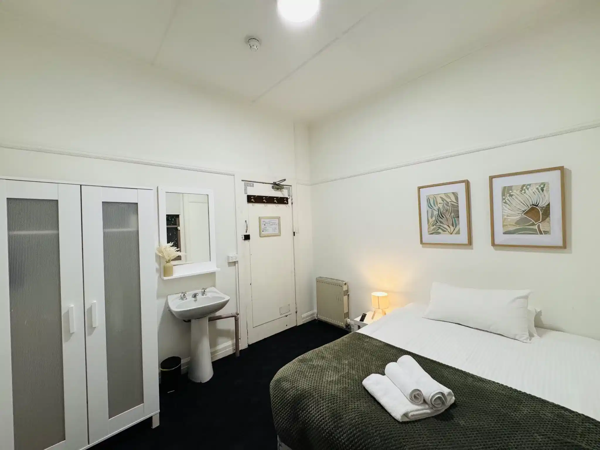 Room 8 (Non Ensuite) - Bedroom