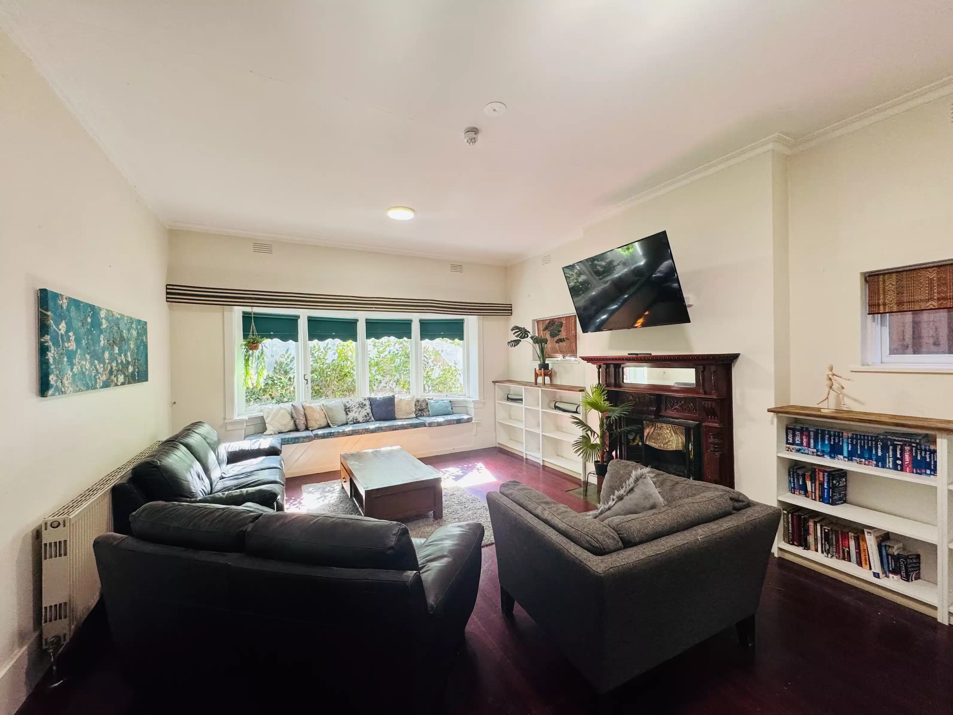 Room 3 (Non Ensuite) - Common Area