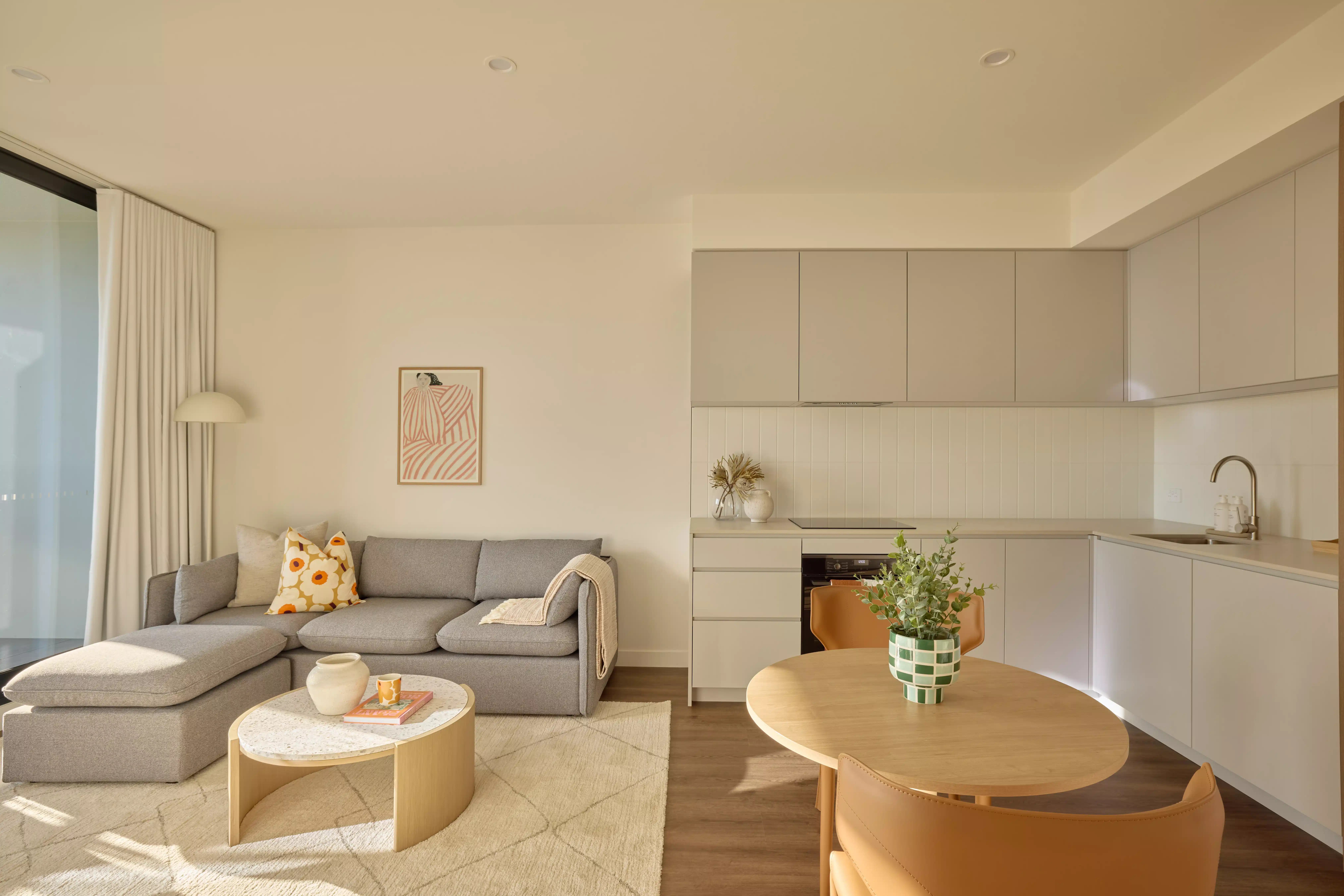 1 Bedroom Apartment Unfurnished - Common Area