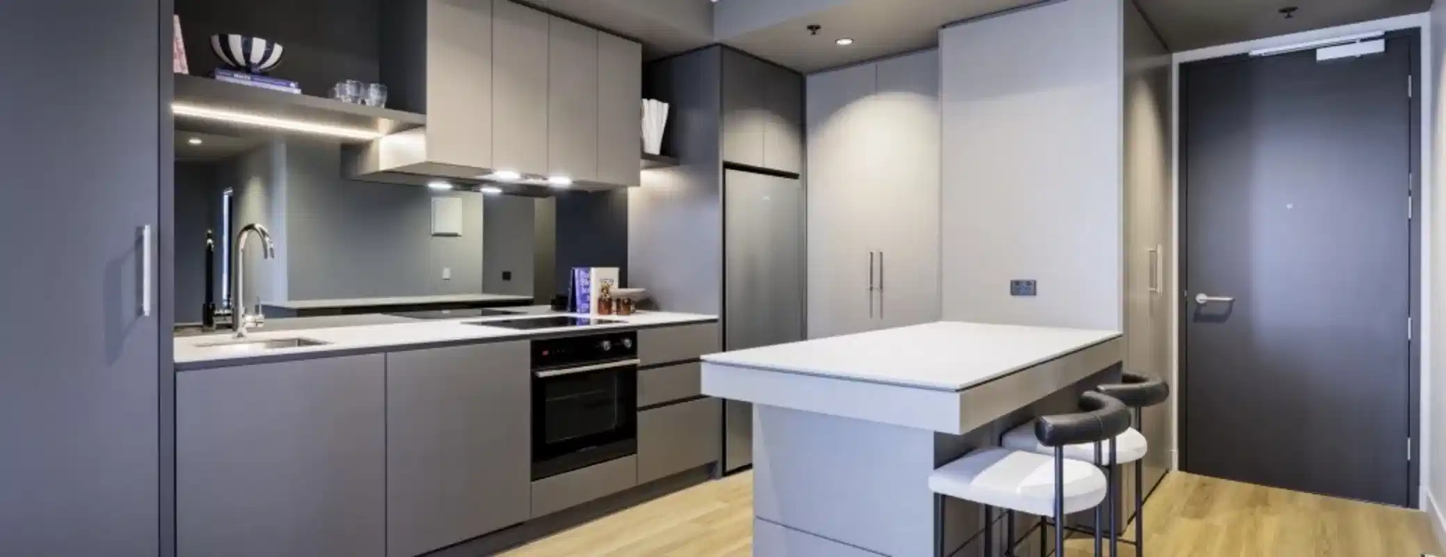 2 Bedroom 2 Bathroom - Kitchen