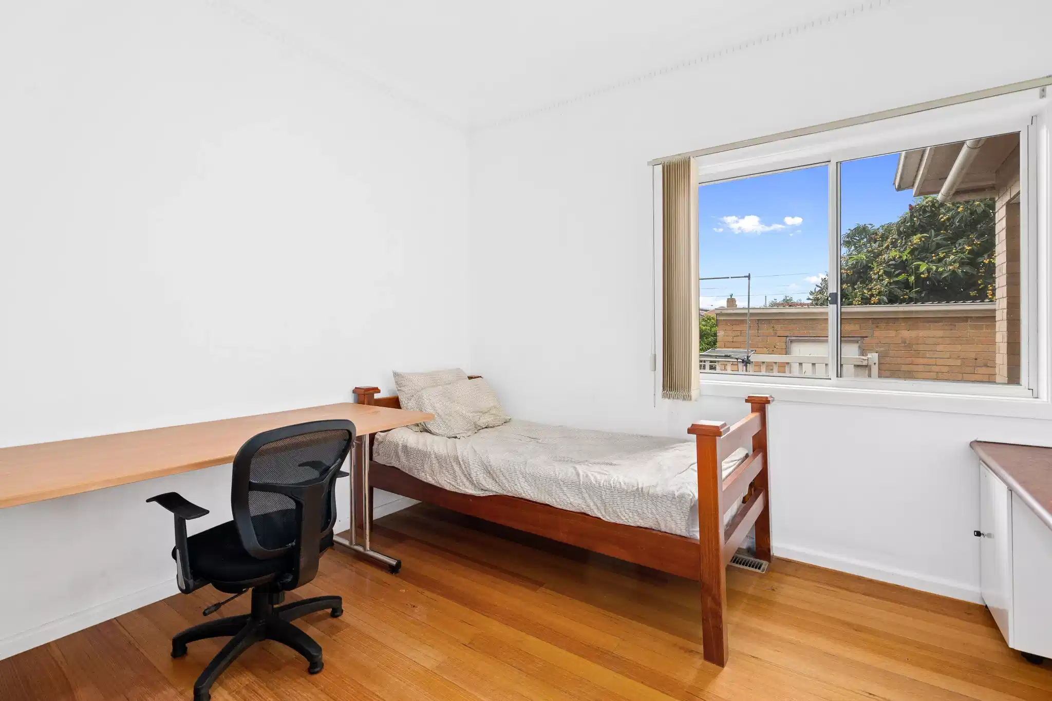 Single Room - Bedroom
