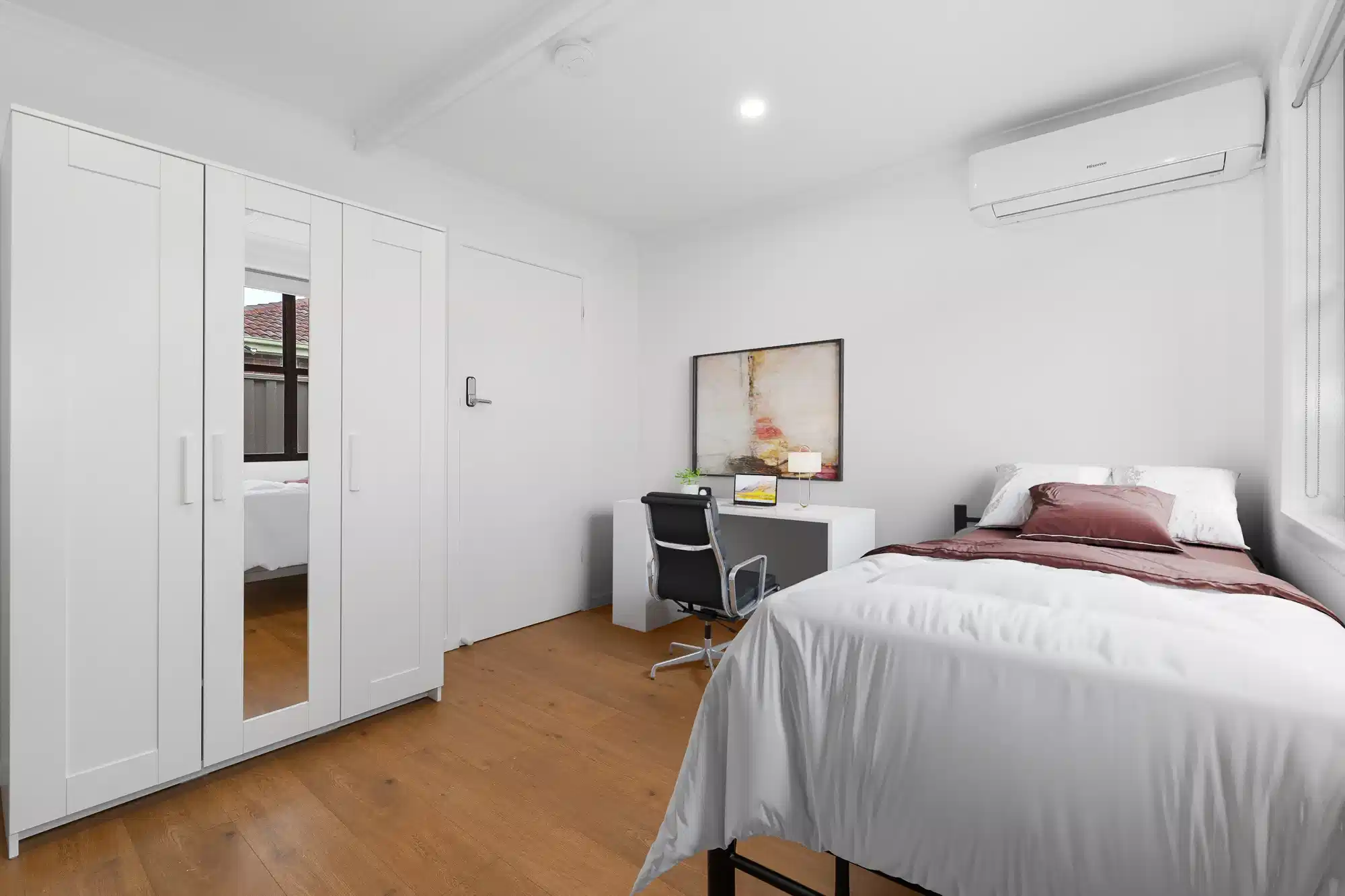Single Room - Bedroom